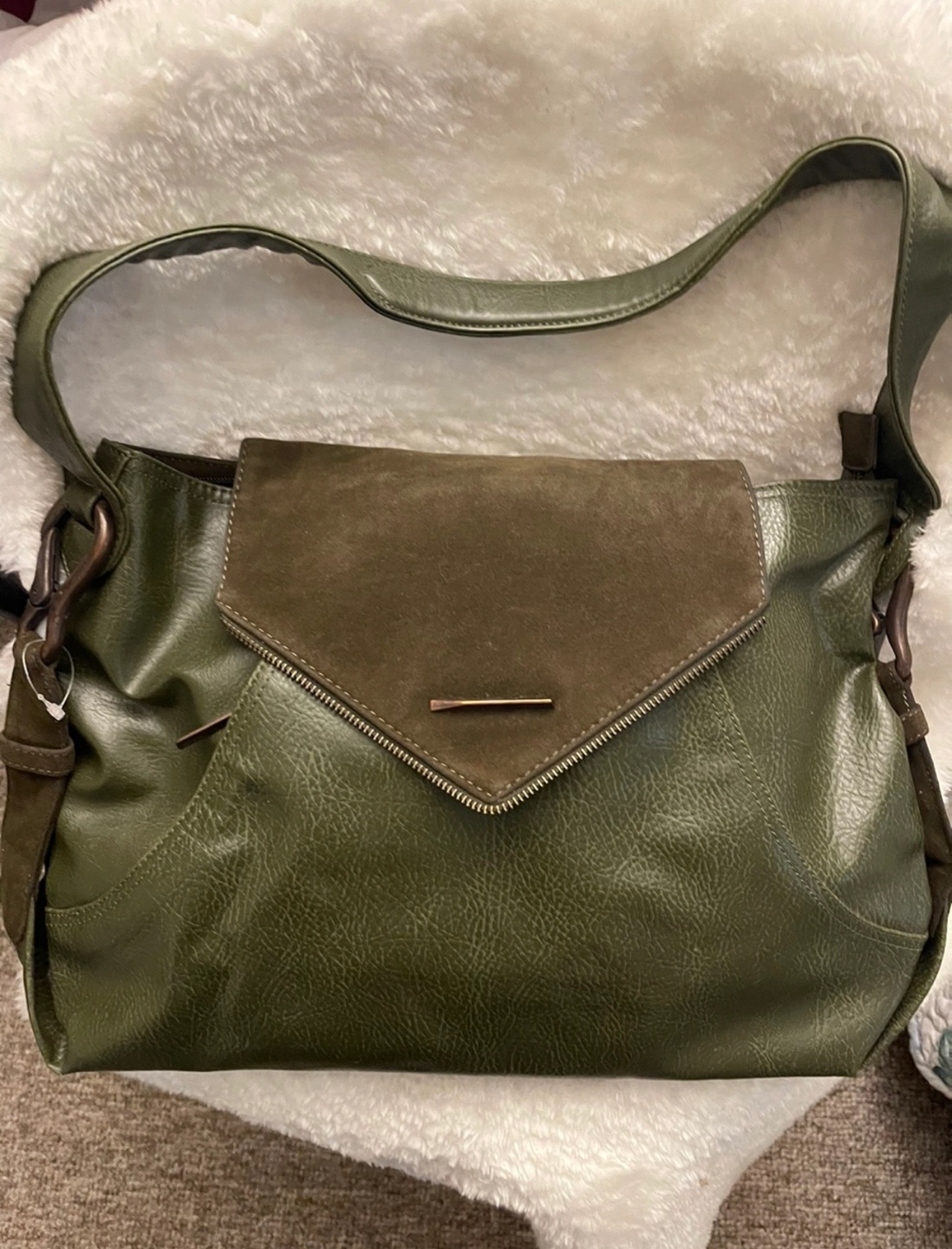 💚Matt & Nat Olive Green Leather Handbag