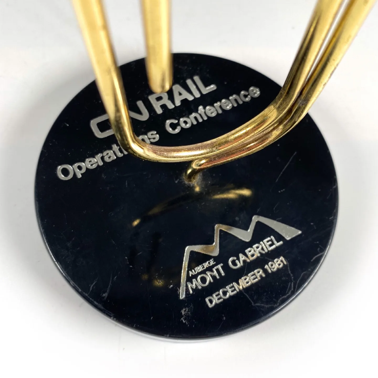 Vintage 1981 CN Rail Paperclip Memo Holder image indicator(3)