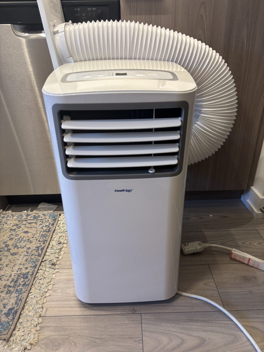 3 in 1 Air Conditioner, Fan, Dehumidifier! Like-New! - photo 3
