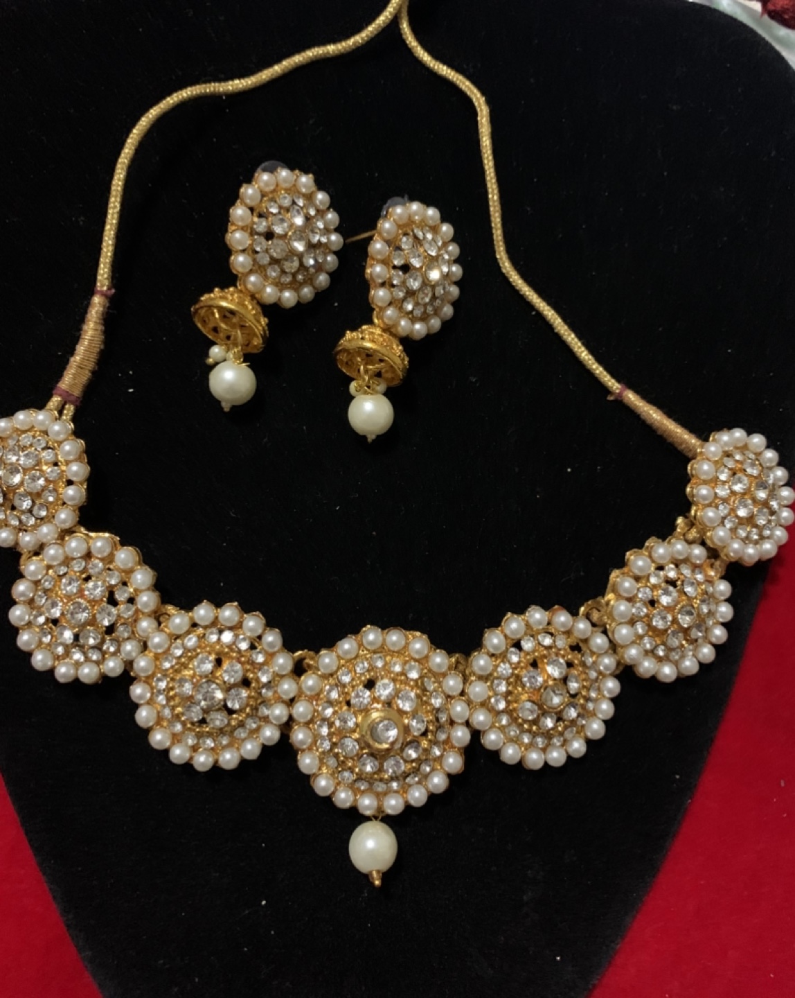 Gorgeous Pearl and Crystal Choker Necklace Set - photo 2