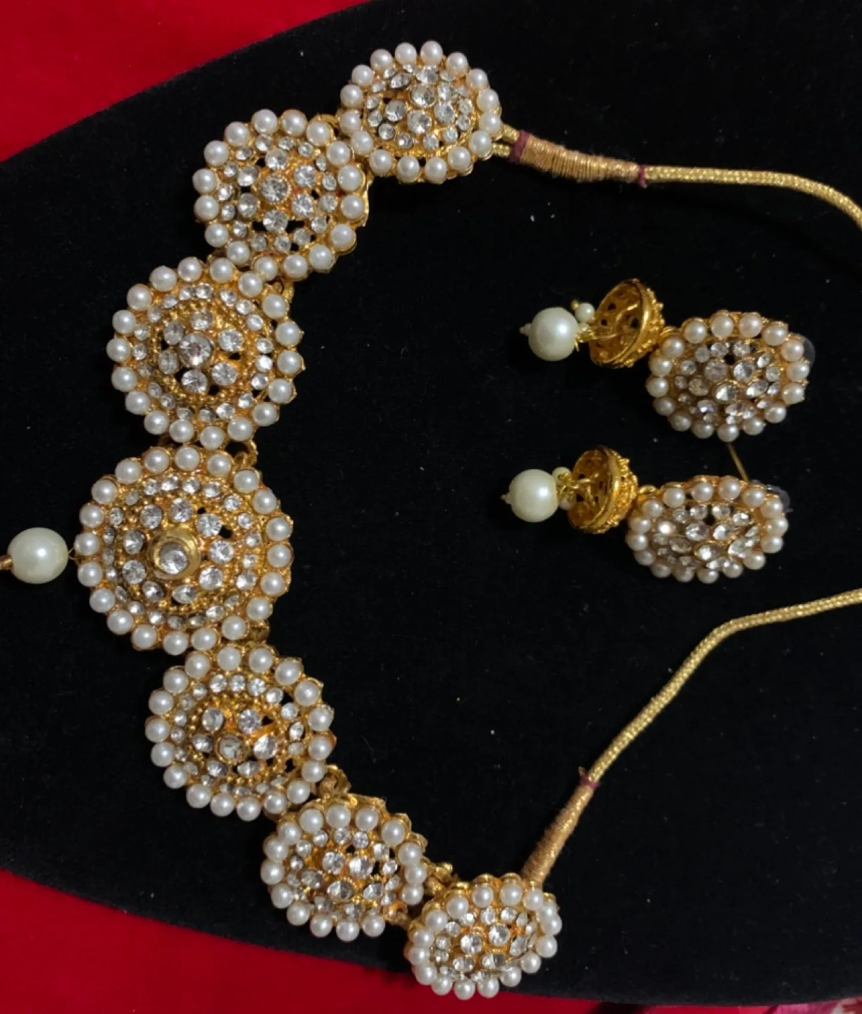 Gorgeous Pearl and Crystal Choker Necklace Set image indicator(3)