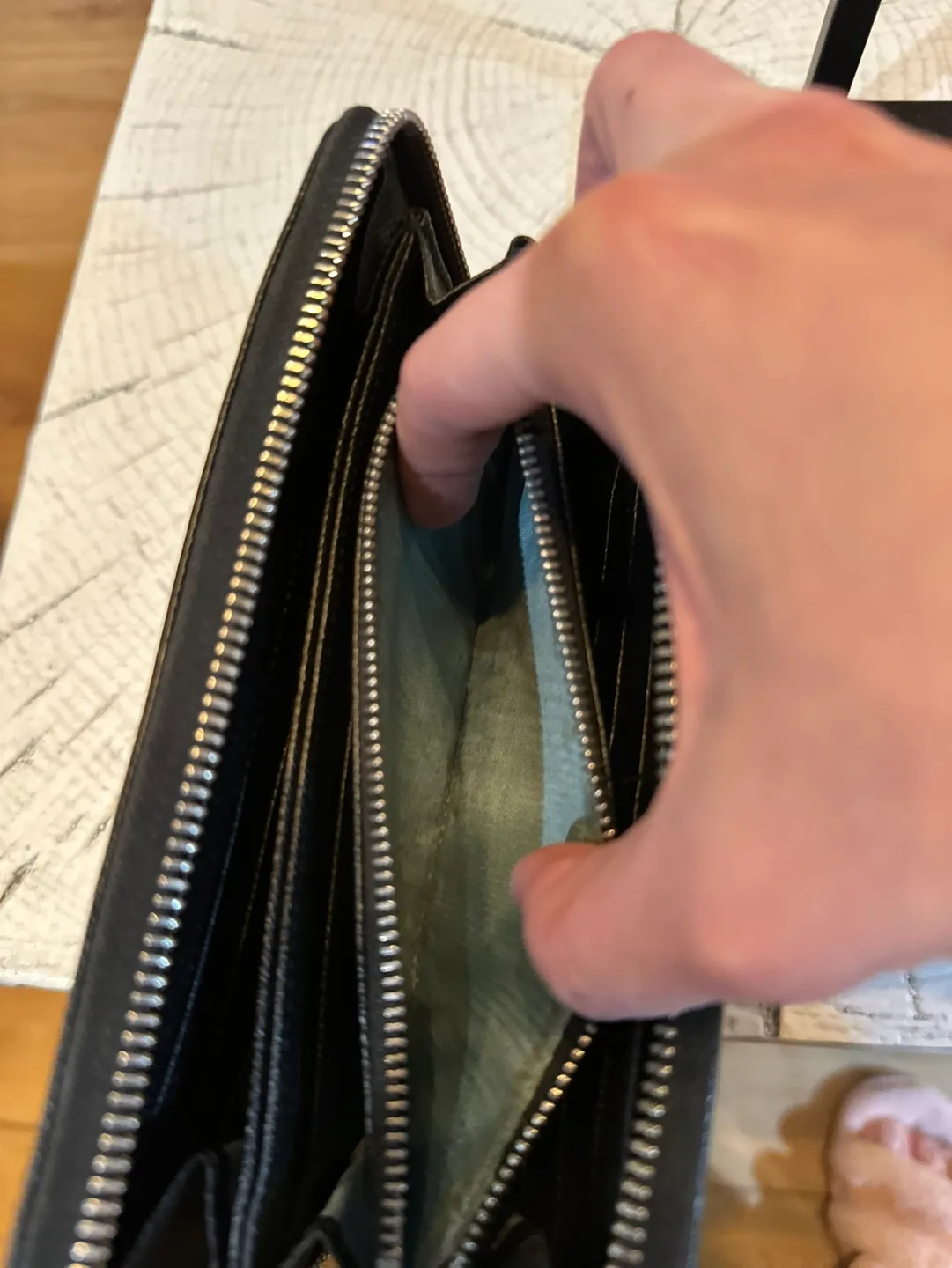 Authentic Preloved  Bvlgari Black Zip-Around Wallet image indicator(6)