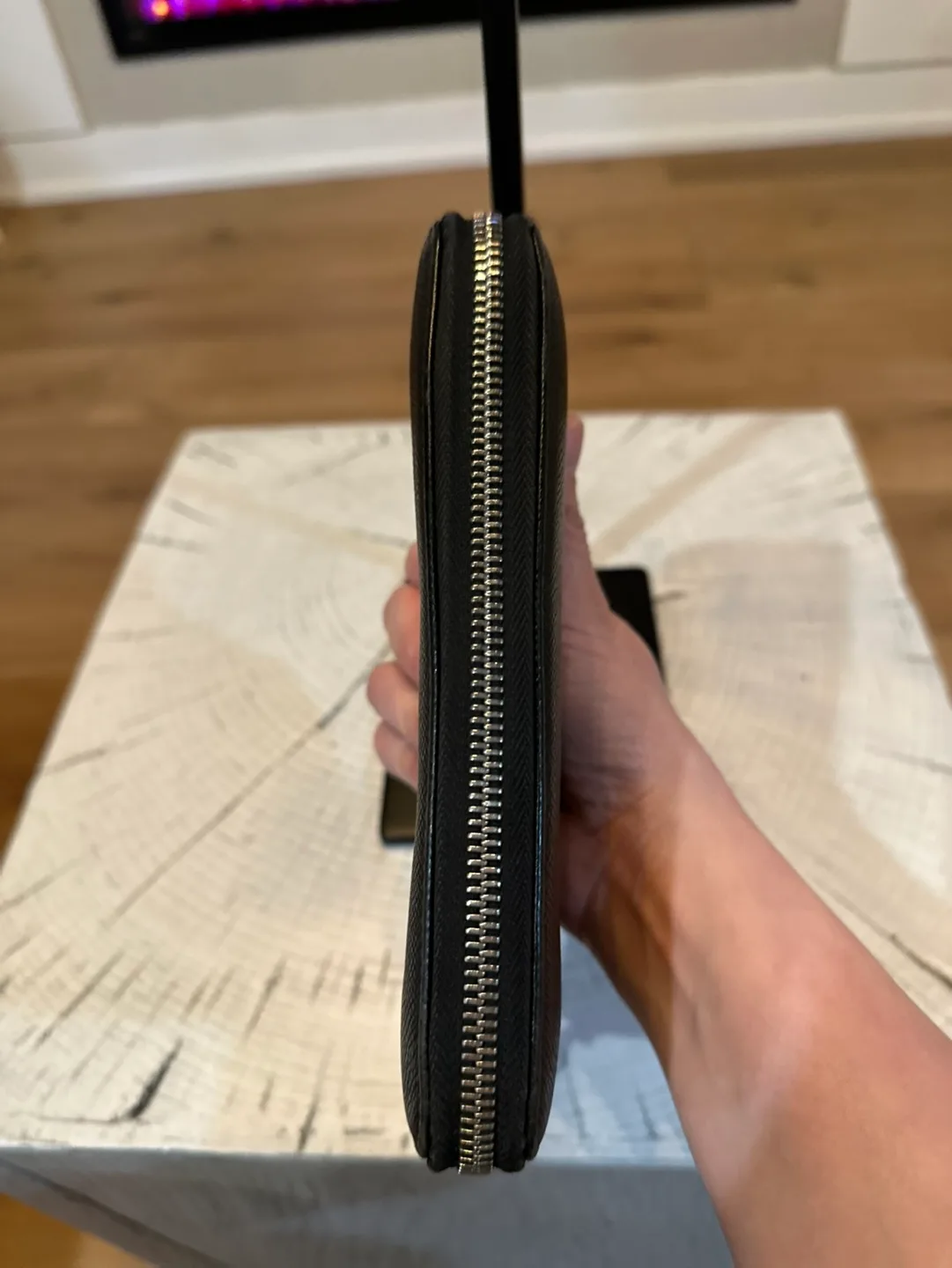 Authentic Preloved  Bvlgari Black Zip-Around Wallet image indicator(2)