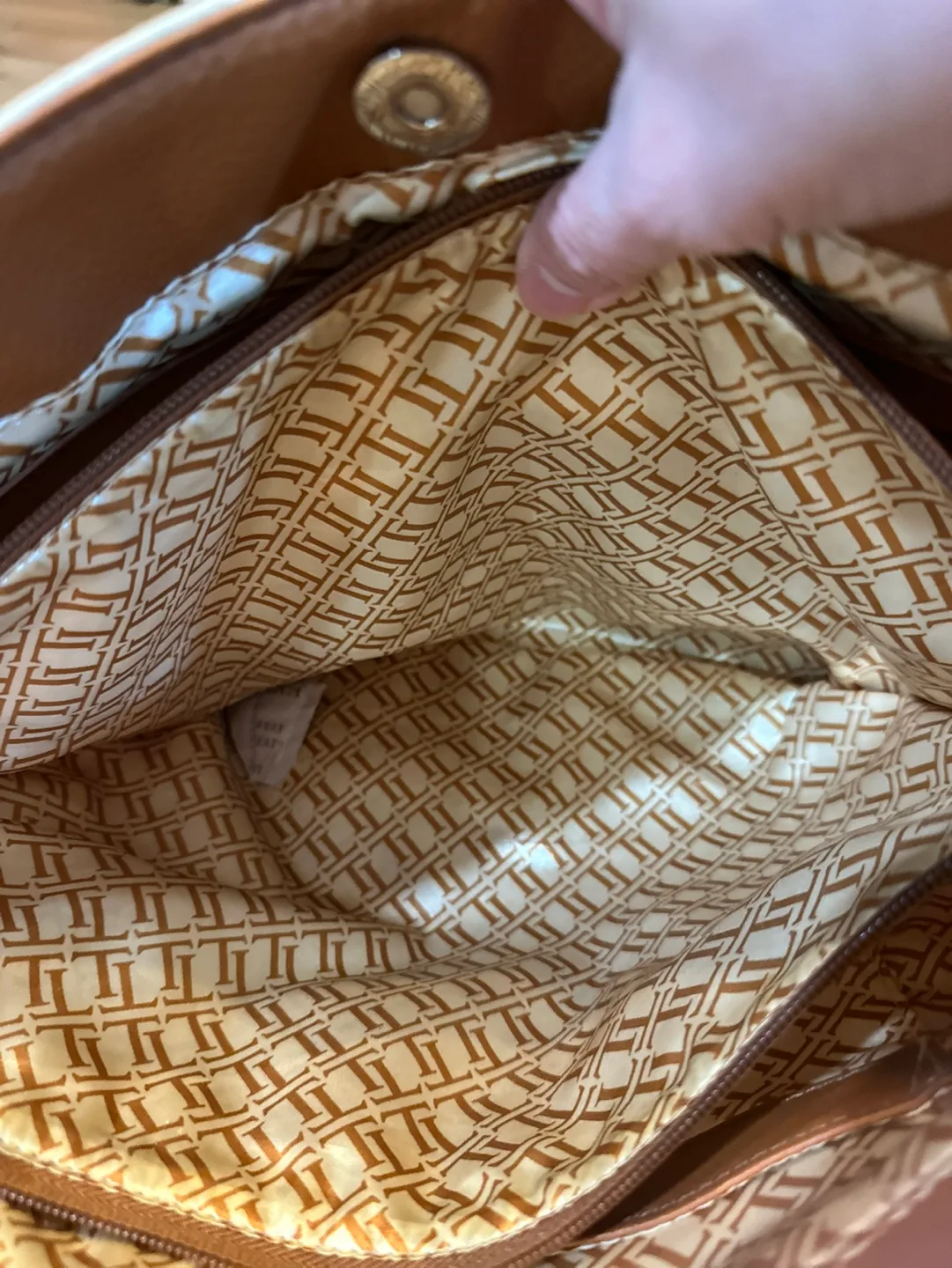 Tignanello Hobo Bag Two-toned Leather Tote Bag image indicator(6)