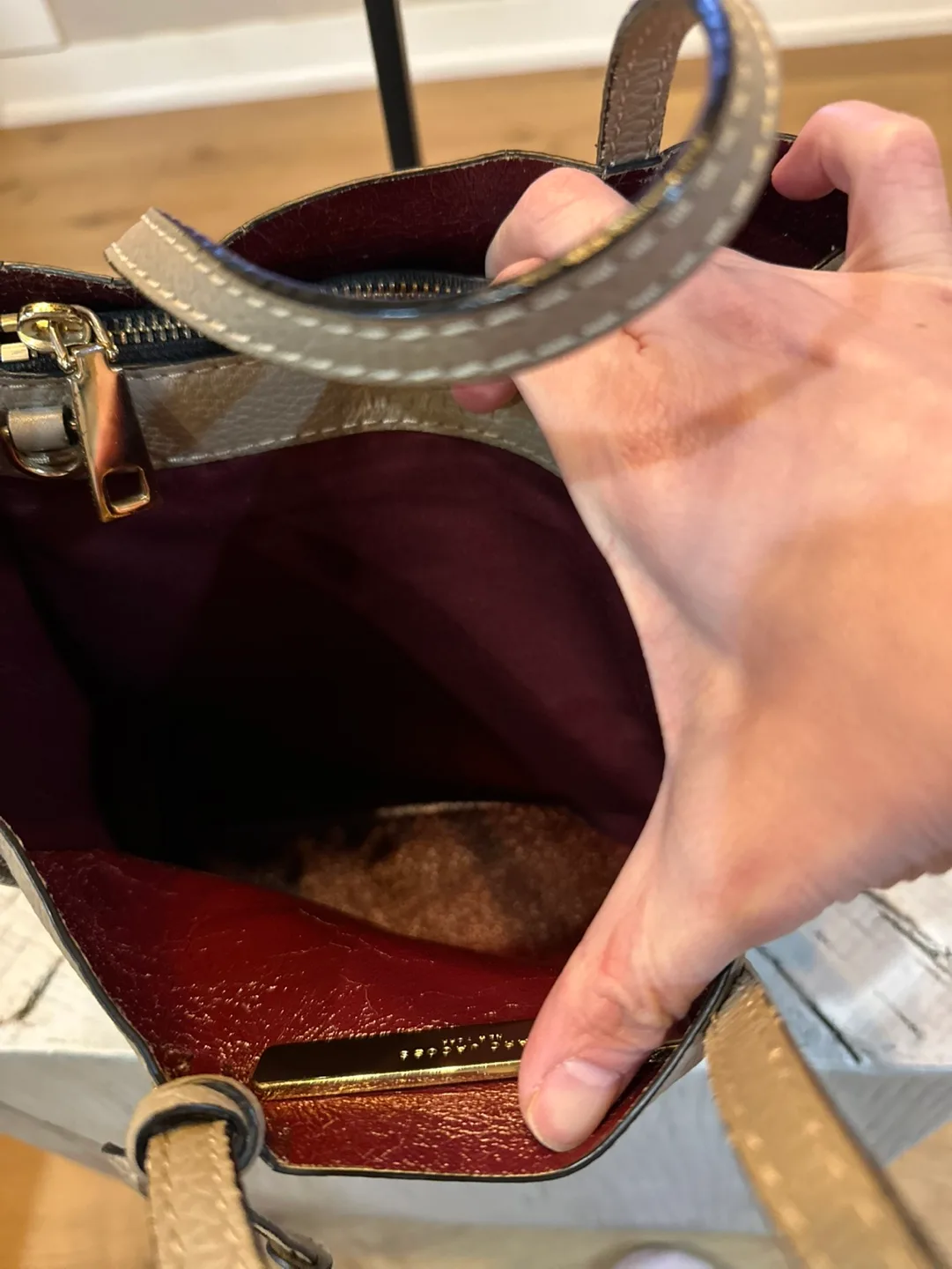 Marc Jacobs Taupe Leather Tote Bag image indicator(3)