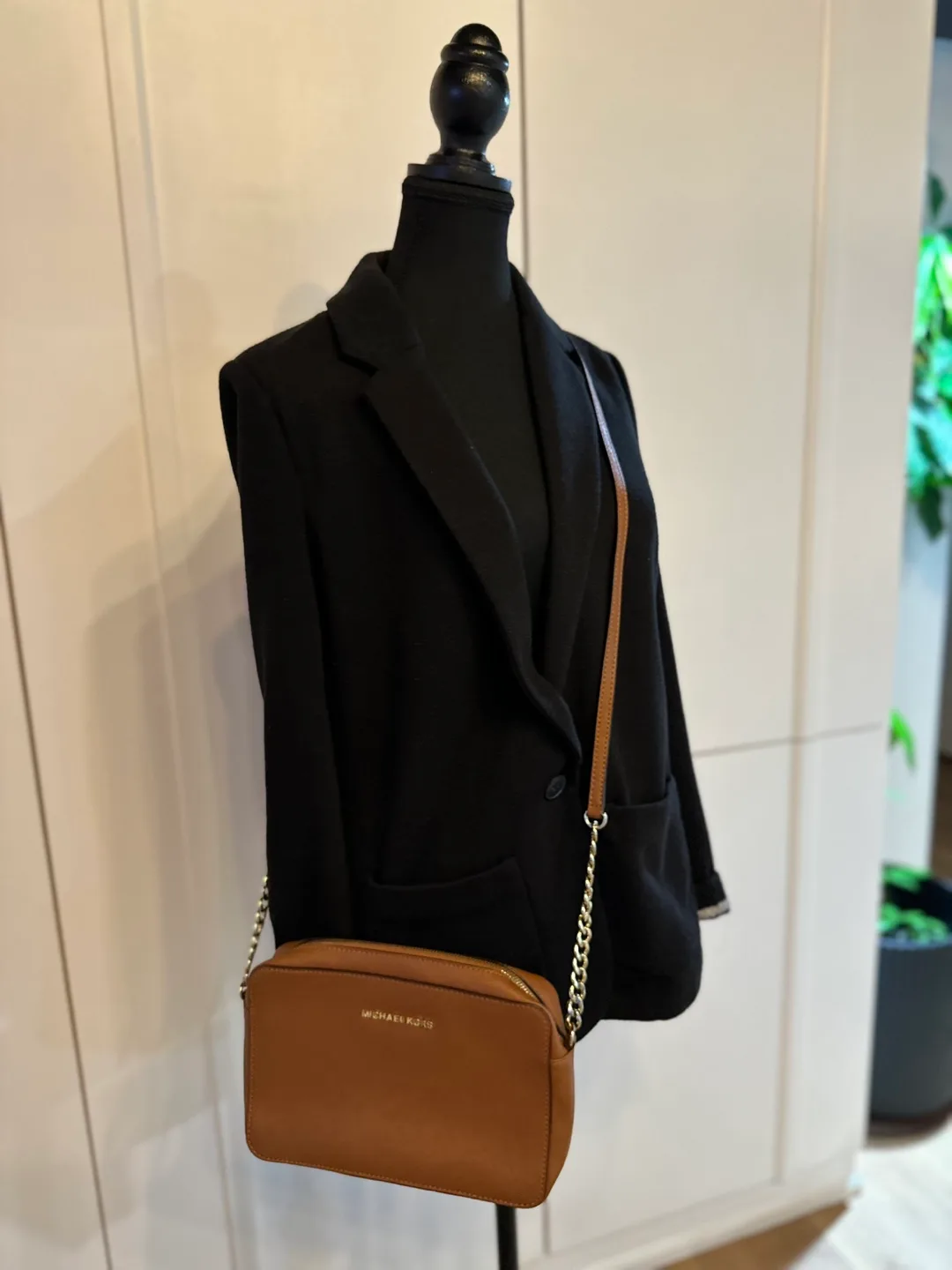 Authentic Michael Kors Brown Leather Crossbody Bag image indicator(5)