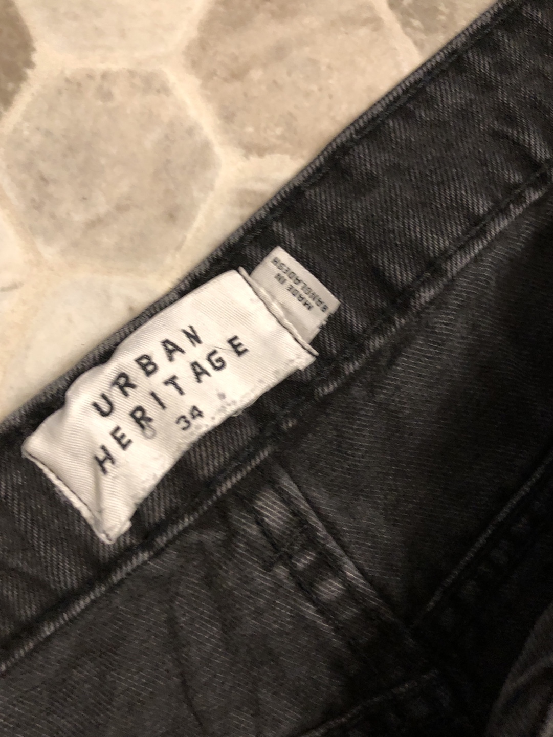 Urban Heritage Men's Black Denim Shorts - Size 34 - photo 2