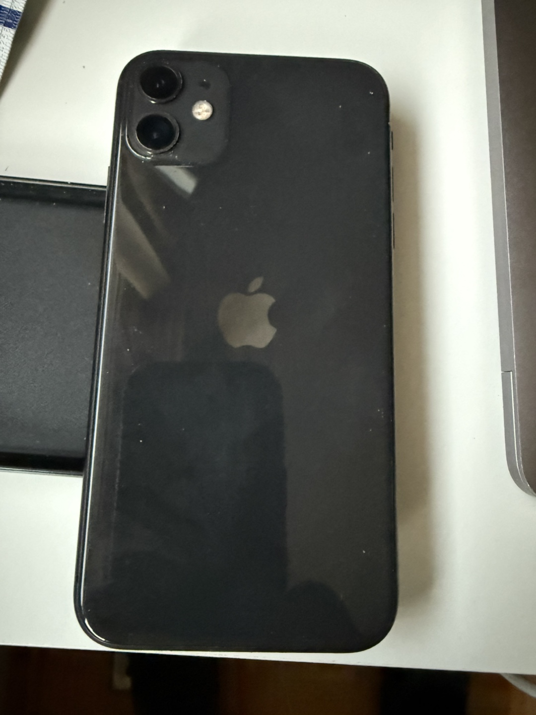 iPhone 11 Black - Used - photo 4