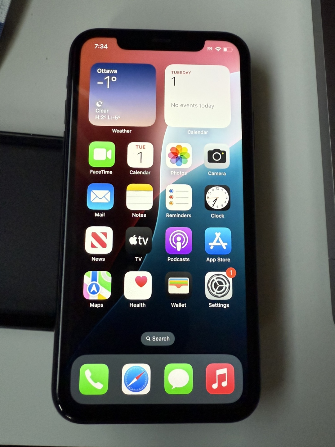 iPhone 11 Black - Used - photo 2