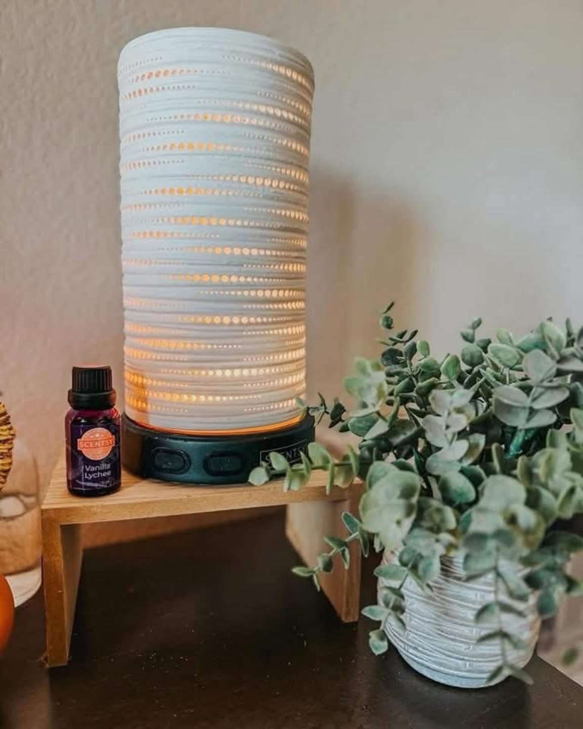 Scentsy Gleam Diffuser.