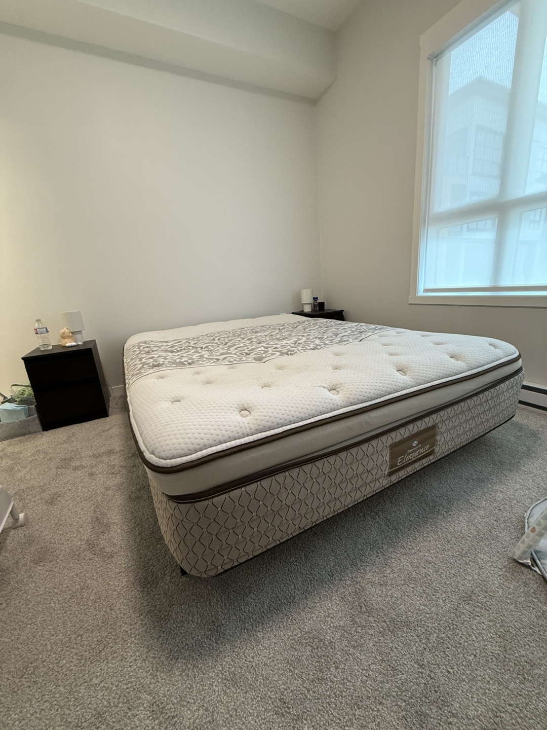 Mattress + bed frame - photo 3