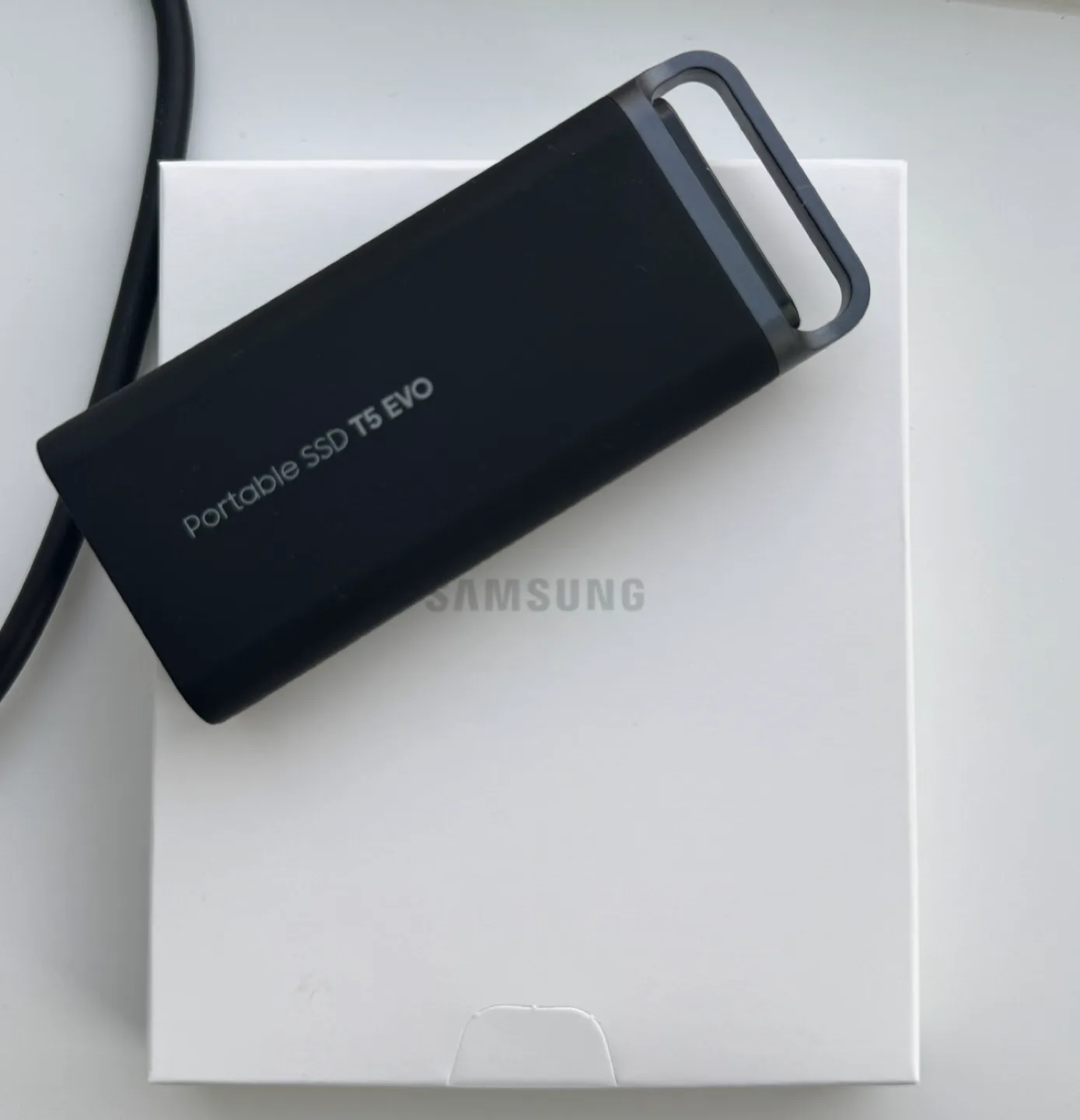 Samsung Portable SSD T5 EVO 2TB thumbnail