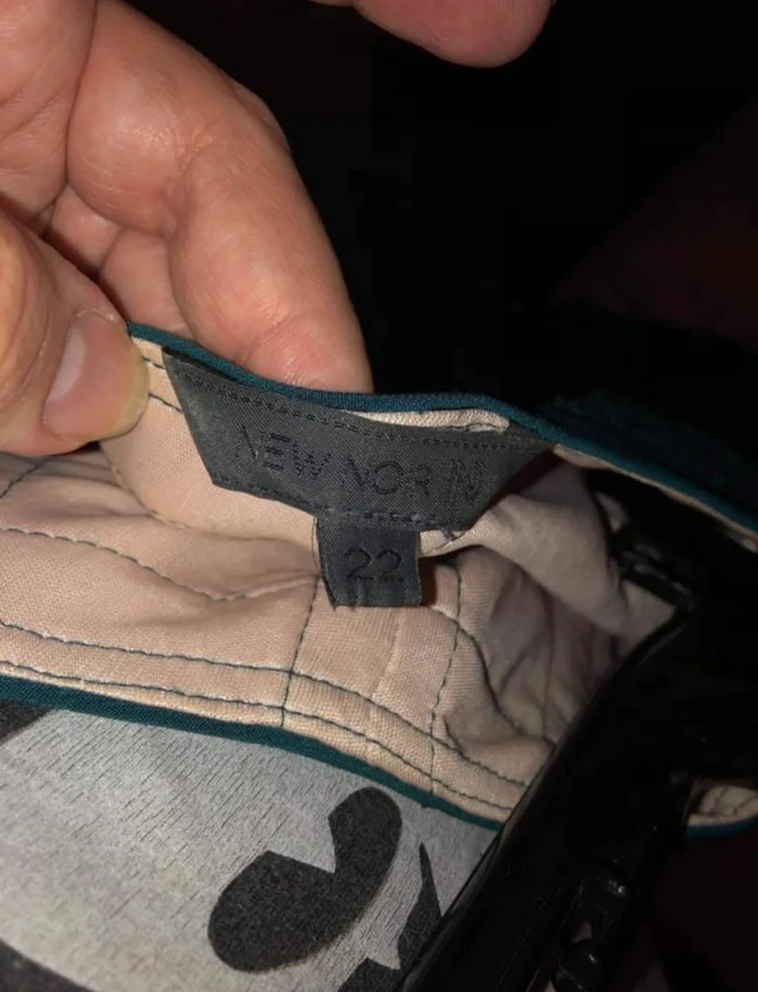 New Noir Emerald Lace Dress Plus Size 22 image indicator(3)