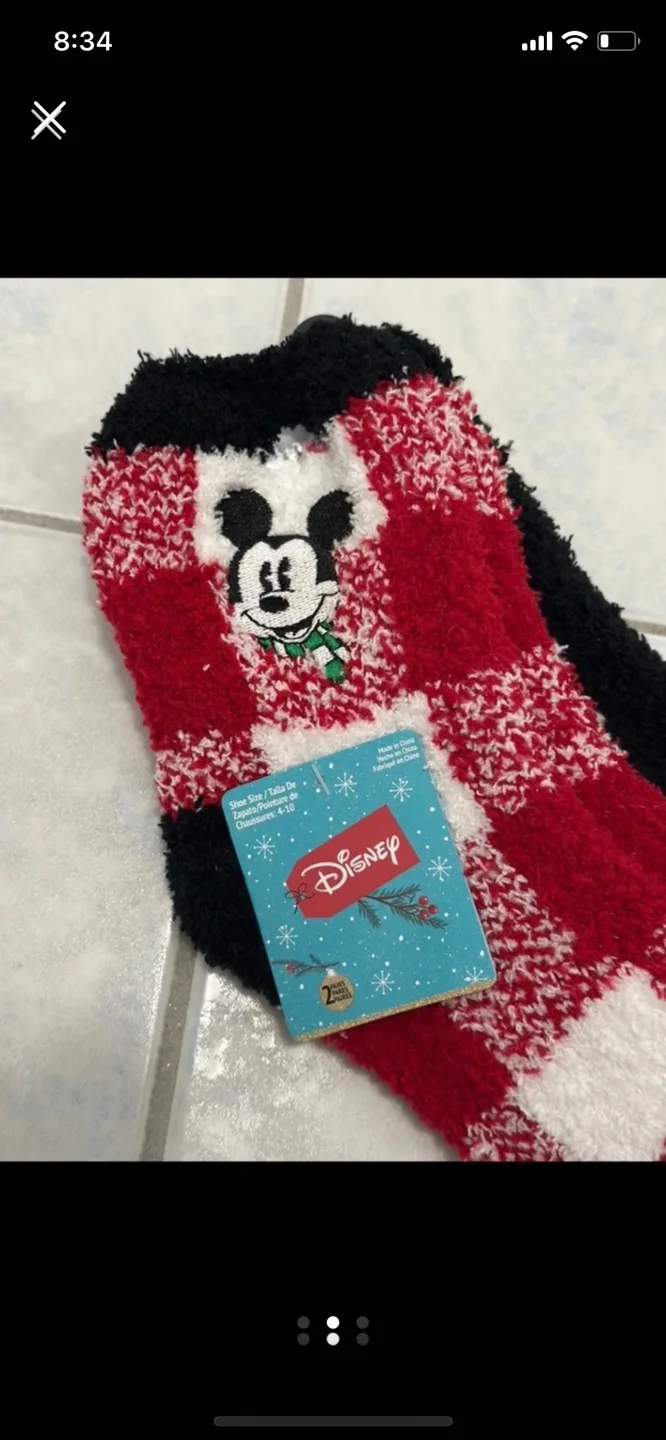 BNWT Disney Mickey Mouse Cozy Socks image indicator(2)