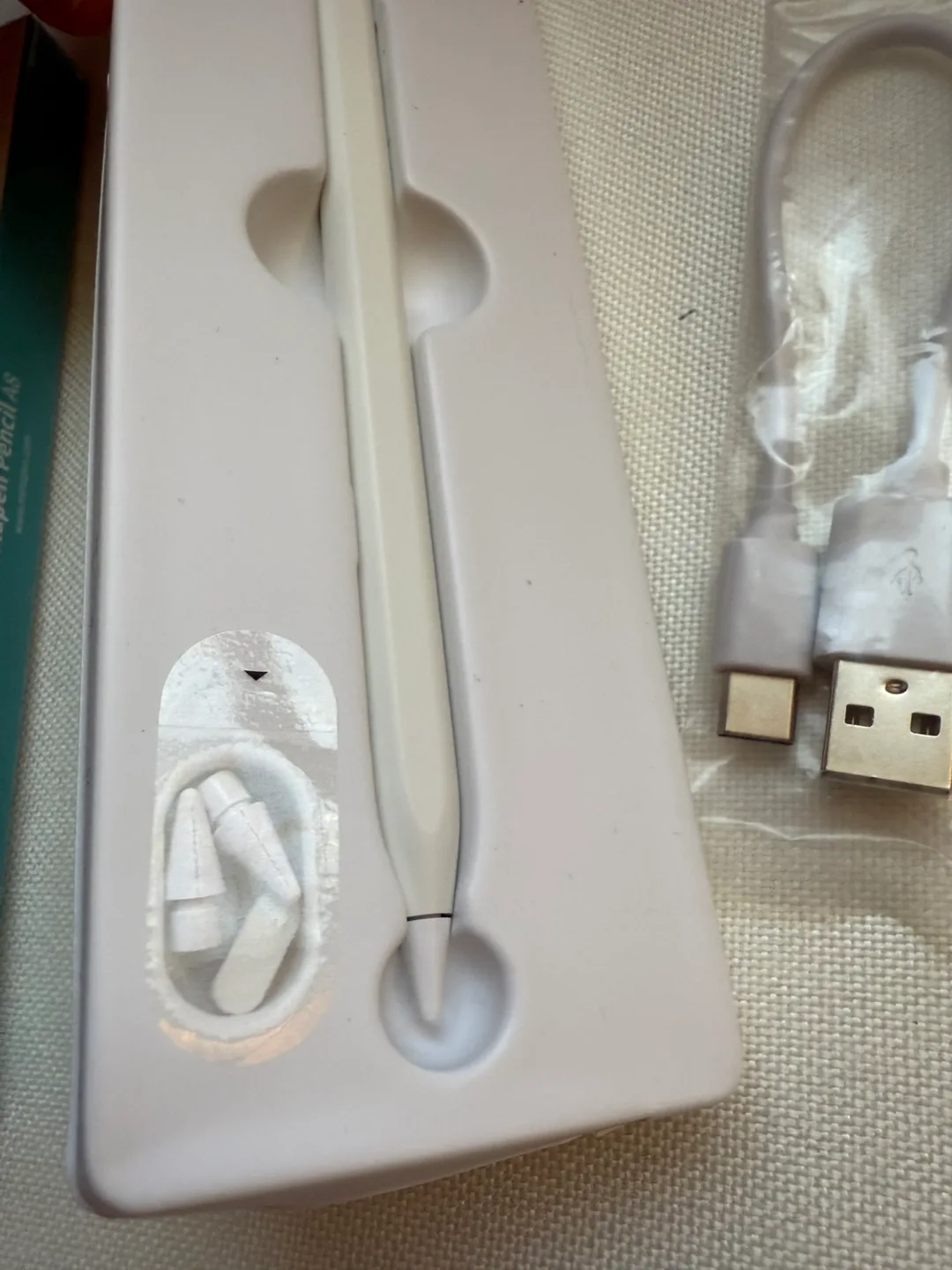 Metapen A8 Stylus for iPad - White image indicator(6)