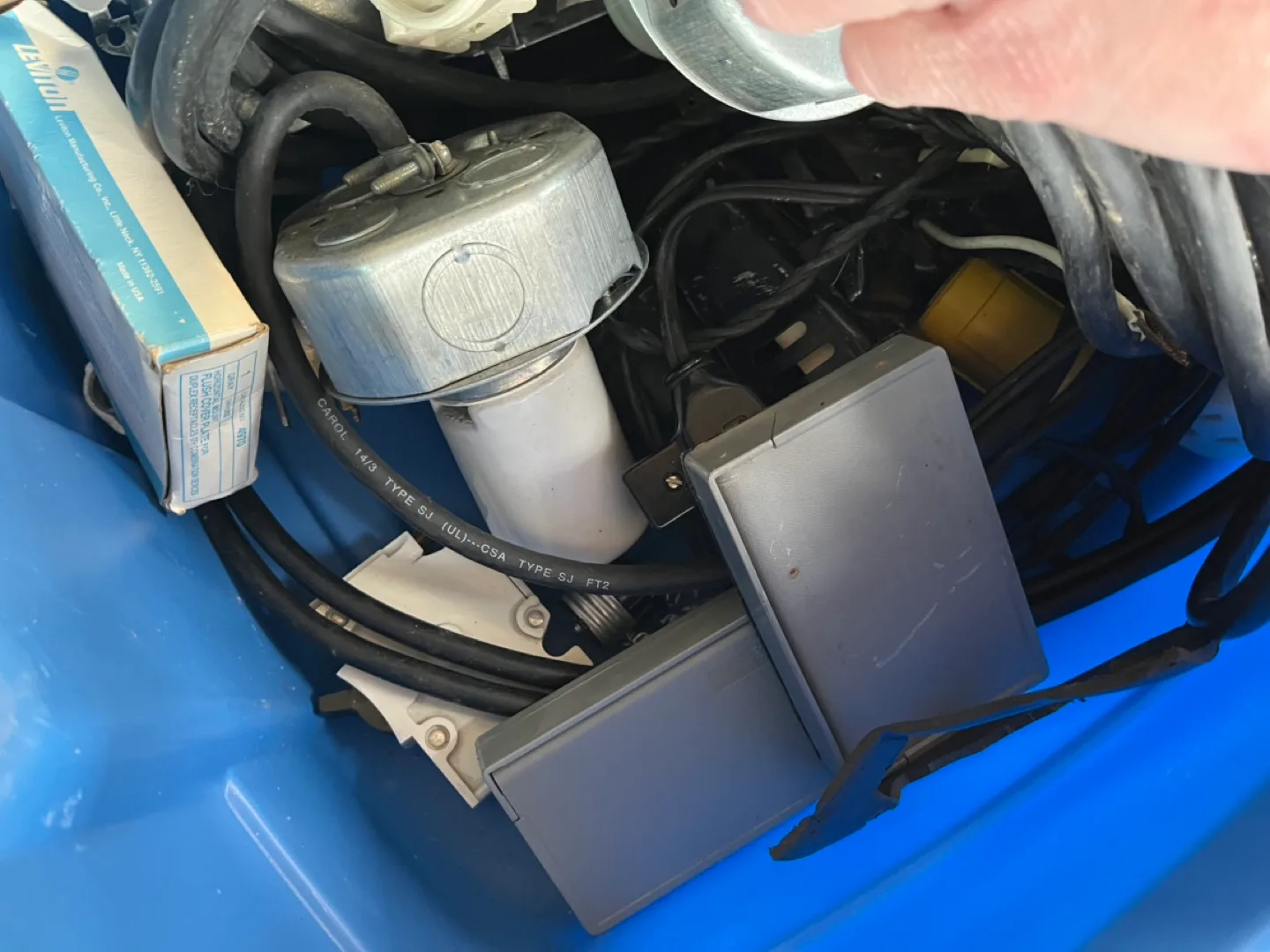 Assorted Electrical Parts and Wiring image indicator(6)