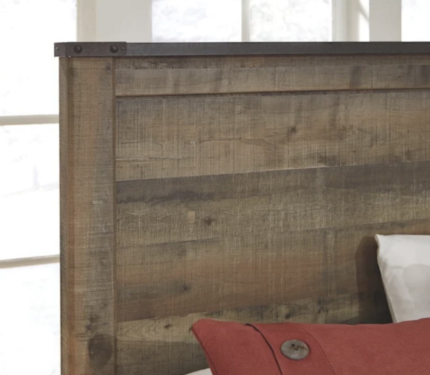Queen Size Farmhouse Style Bed Frame - photo 4