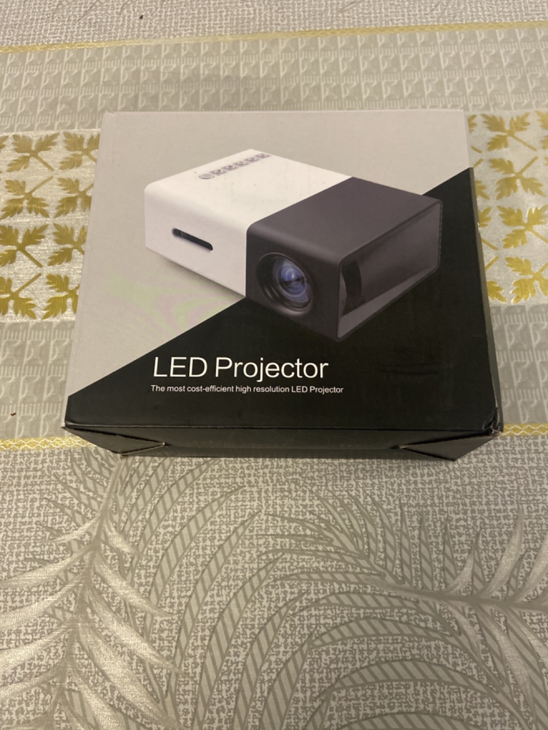Mini LED Projector - Portable Home Theatre