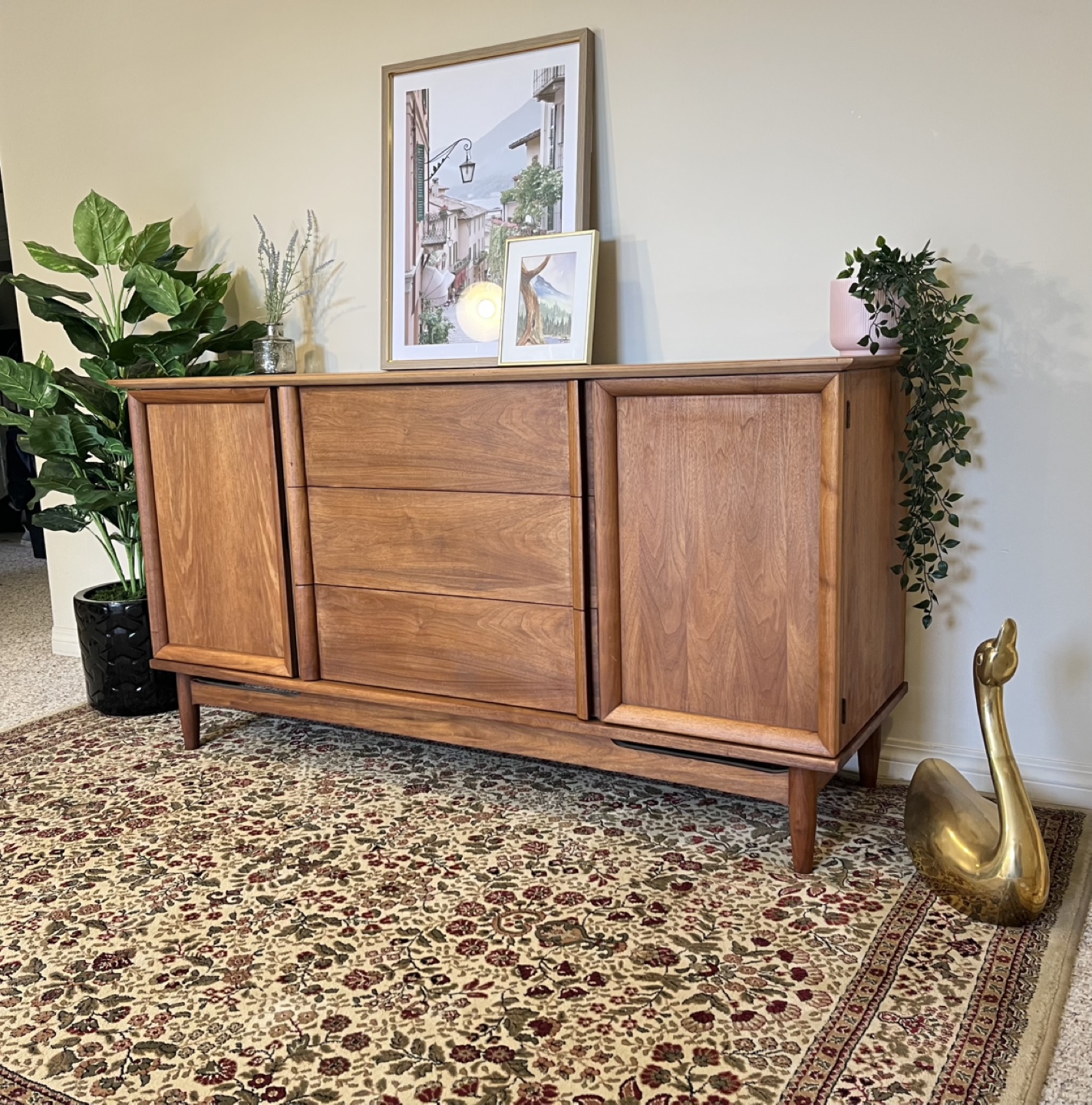 Mid-Century Modern Walnut credenza  Buffet