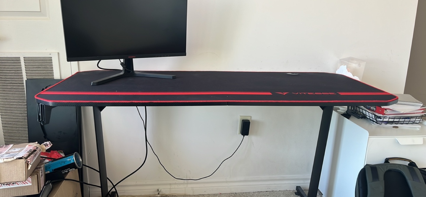 Vitesse Gaming Desk - photo 2