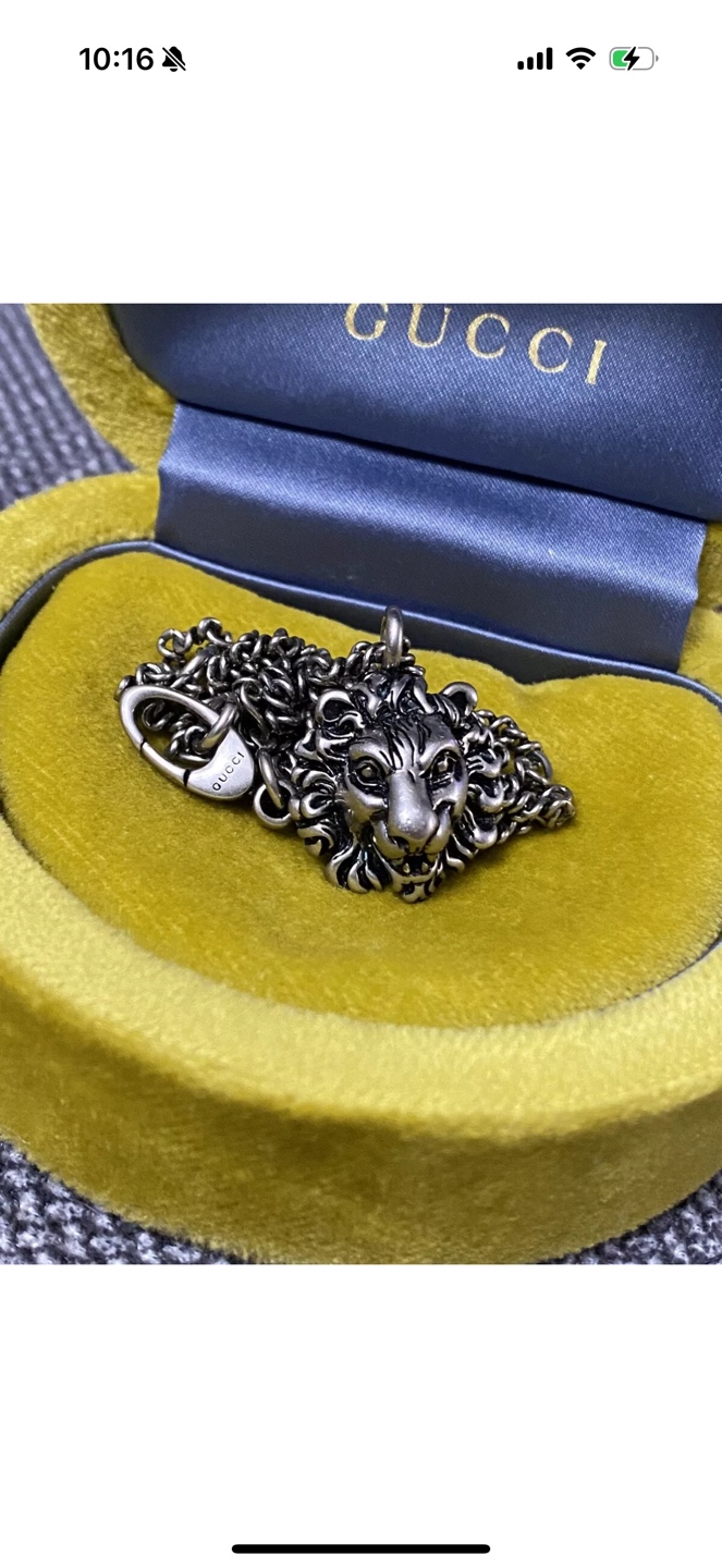Gucci Lion Head Necklace - photo 2