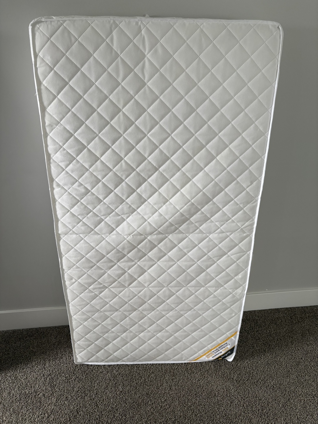 Safety 2-in-1 baby crib and Toddler Mattress