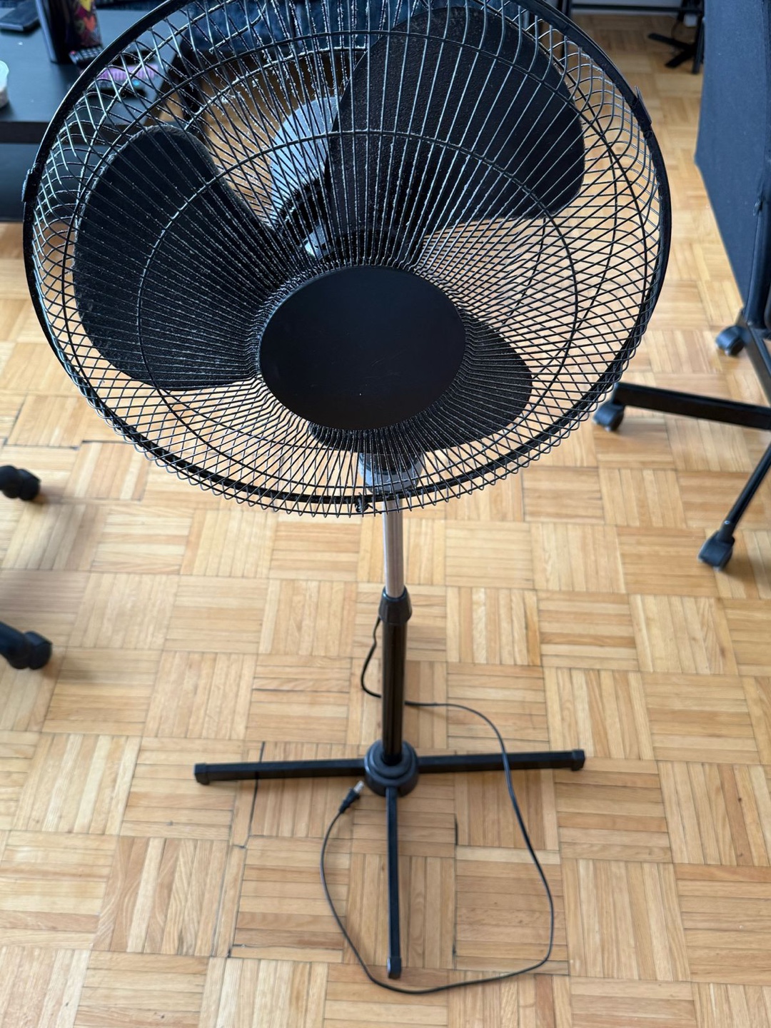 Black Stand Fan - photo 2