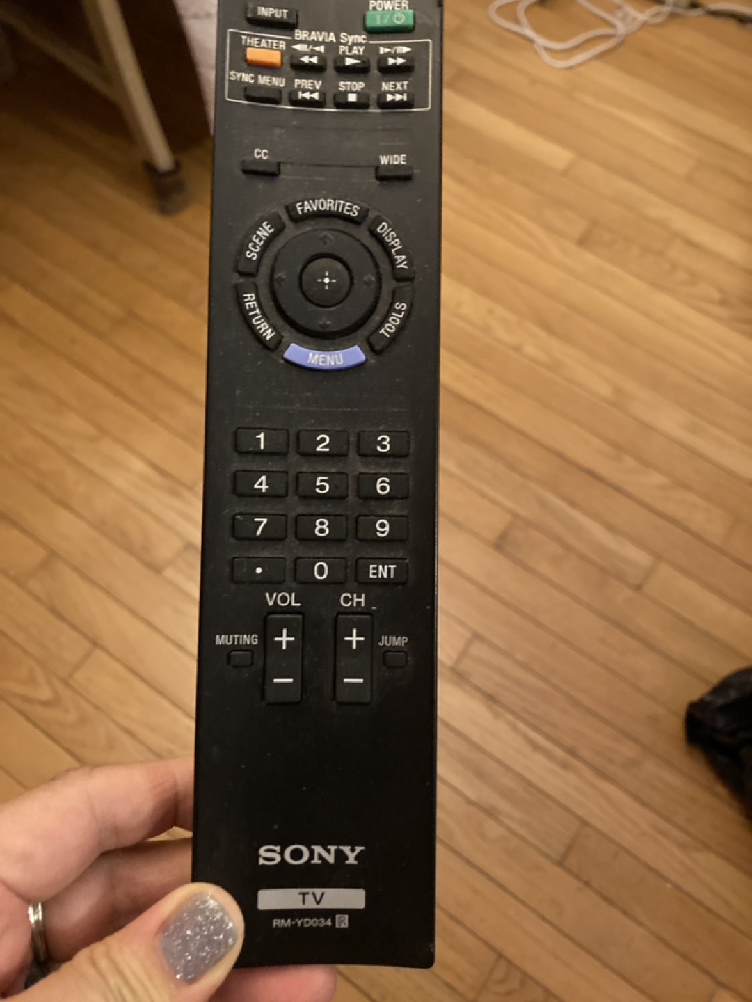 Sony Bravia 32-inch LCD HDTV KDL-32EX500 - photo 2