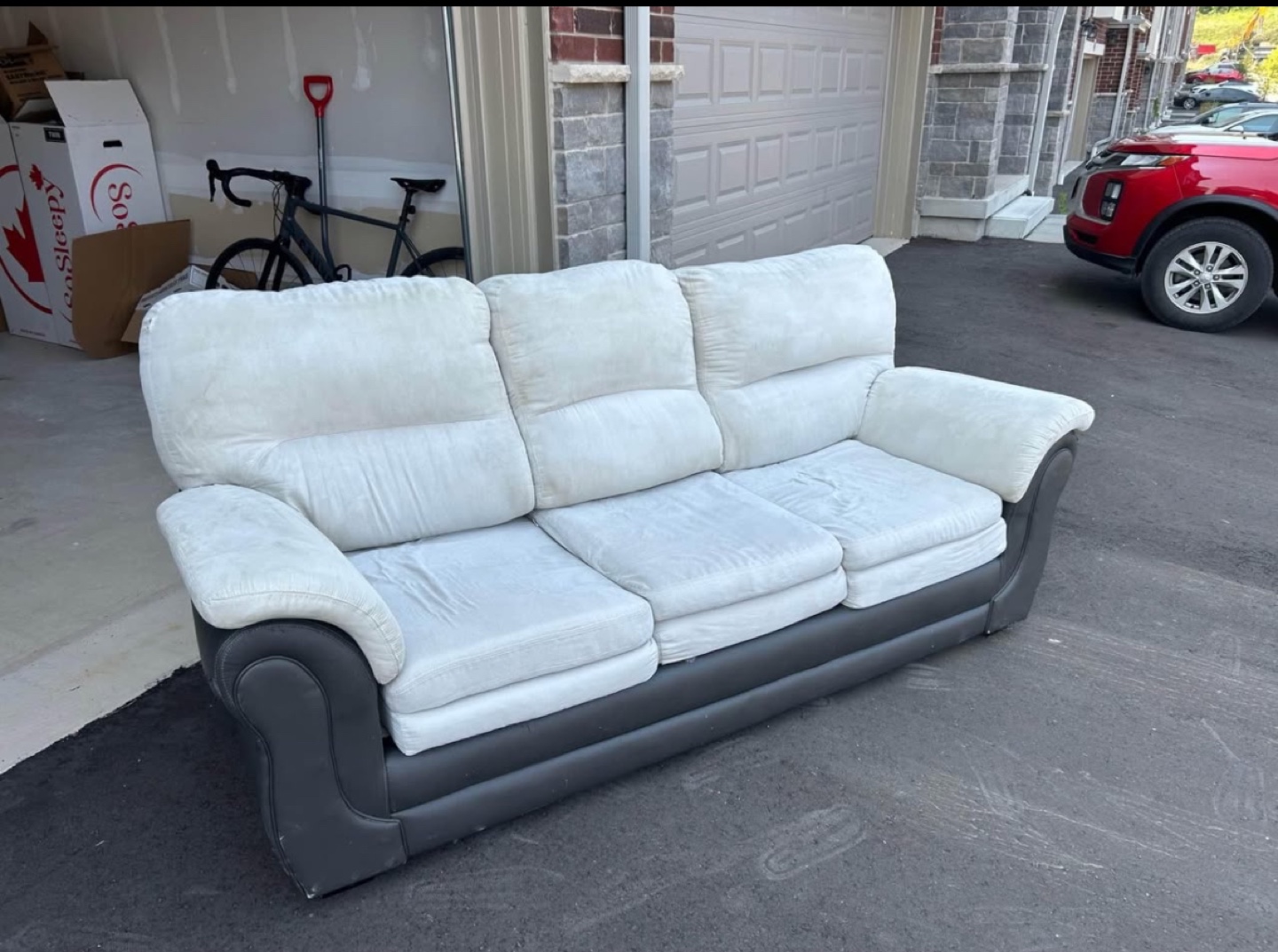Three-seater sofa - Off-white and grey