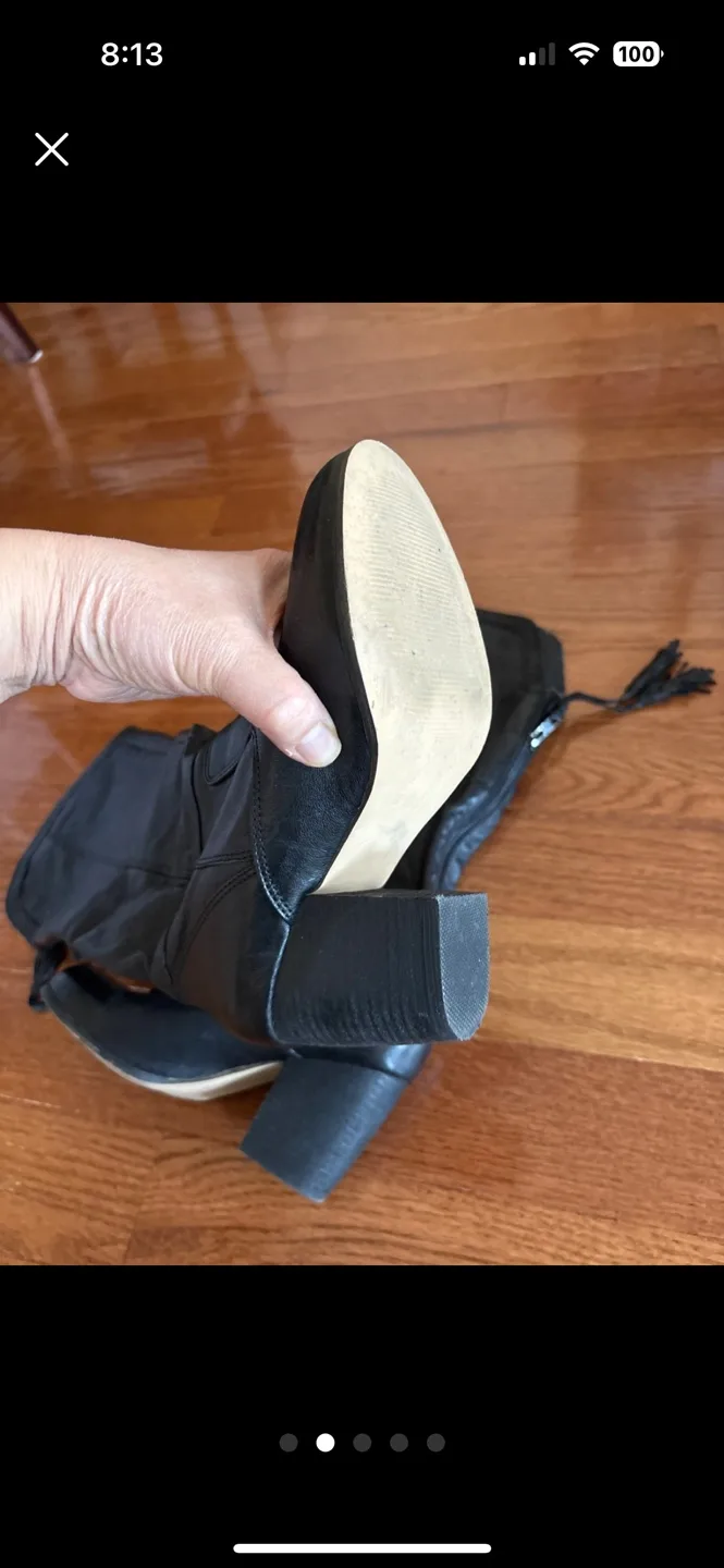 Black Leather Knee-High Boots with Tassels image indicator(2)