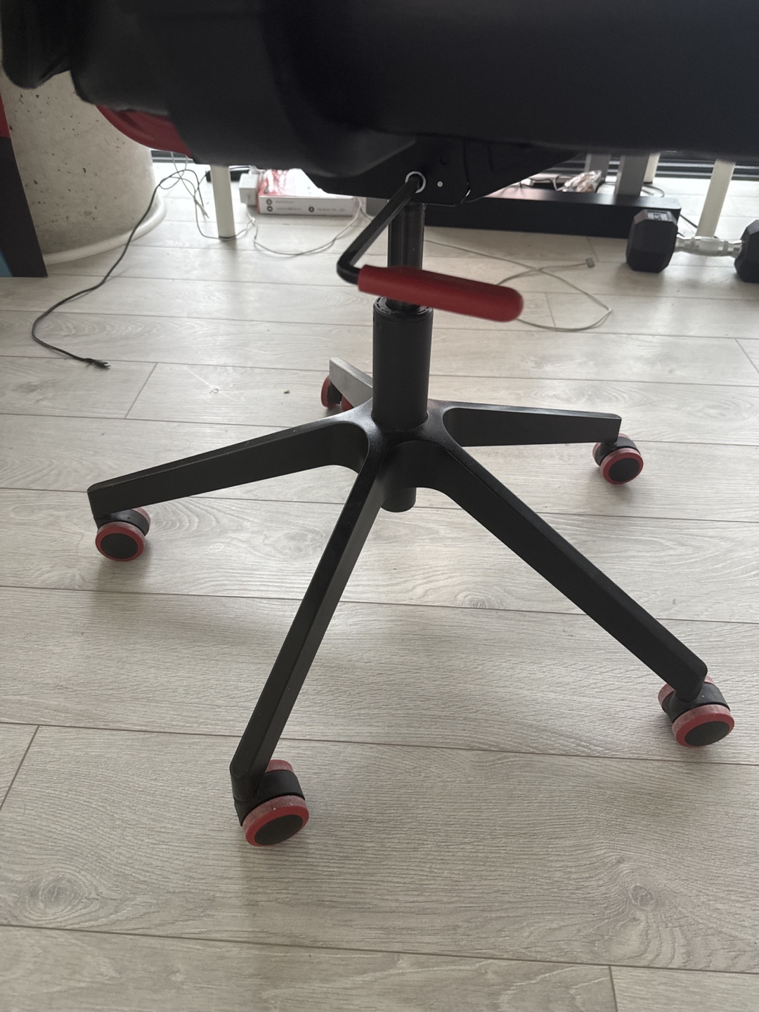 Gaming Chair - Black Mesh and Leather - photo 2