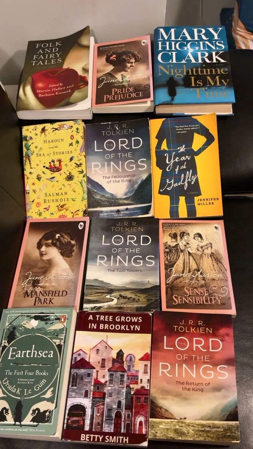 Collection of 20+ Used Books - Various Authors & Genres image indicator(2)