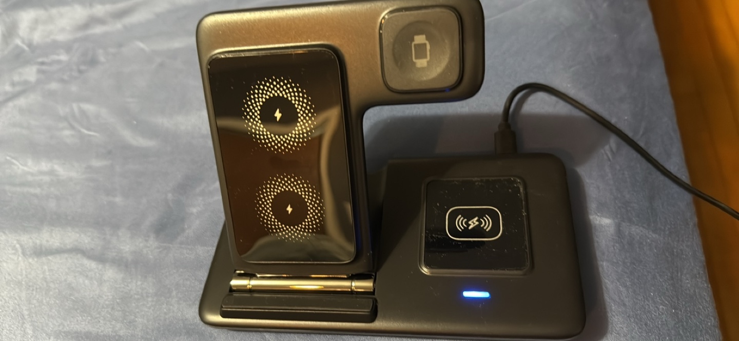 3-in-1 Wireless Charging Station