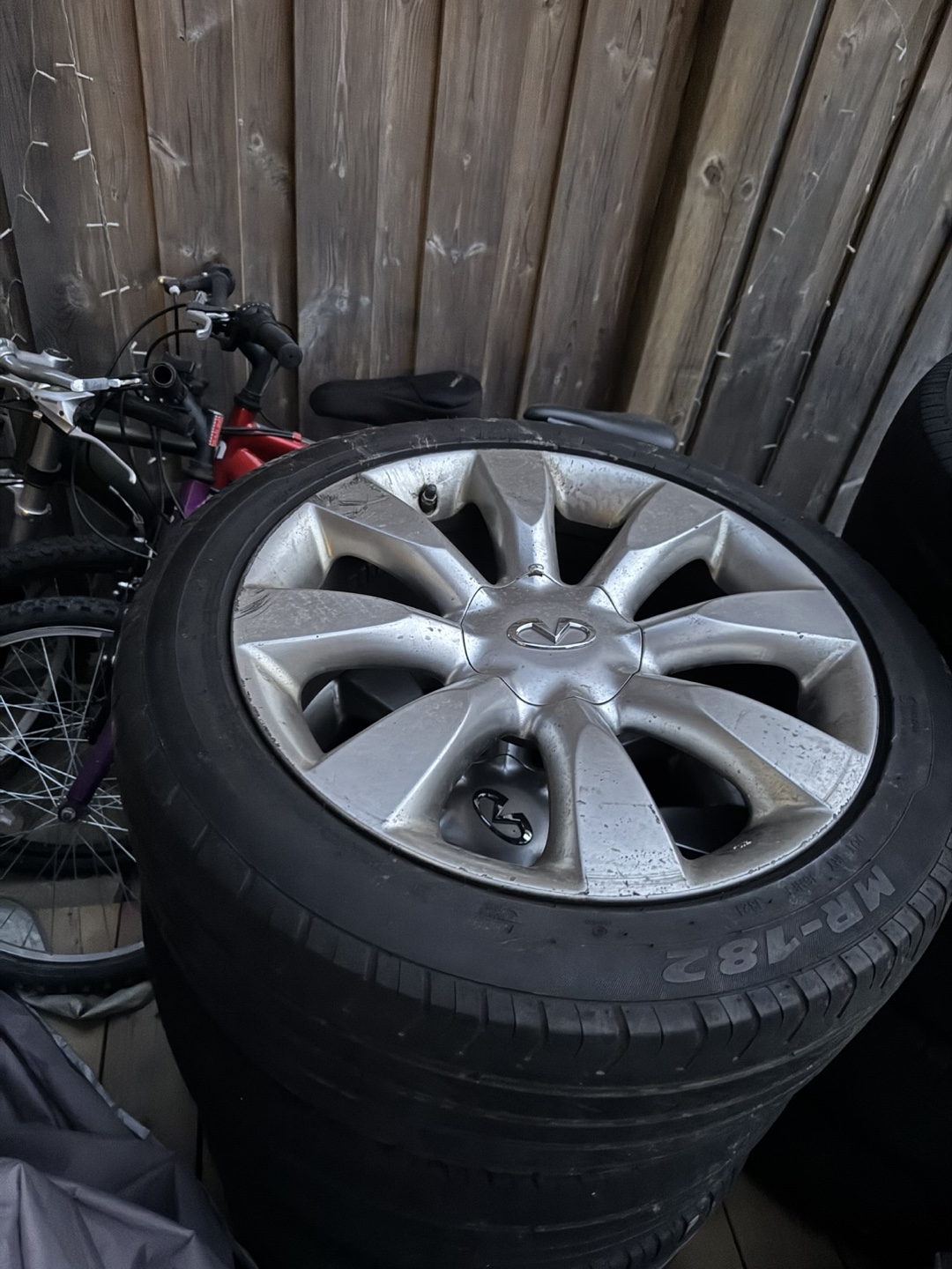 Infiniti rims and tires