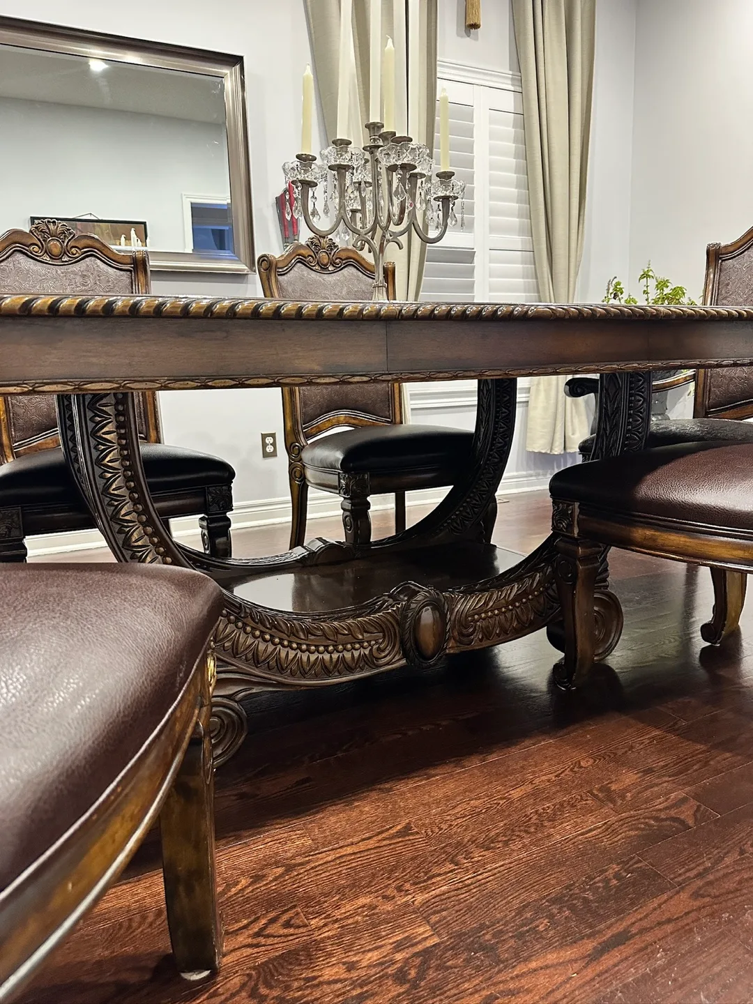 Elegant 7-Piece Dining Set with Ornate Chairs image indicator(3)