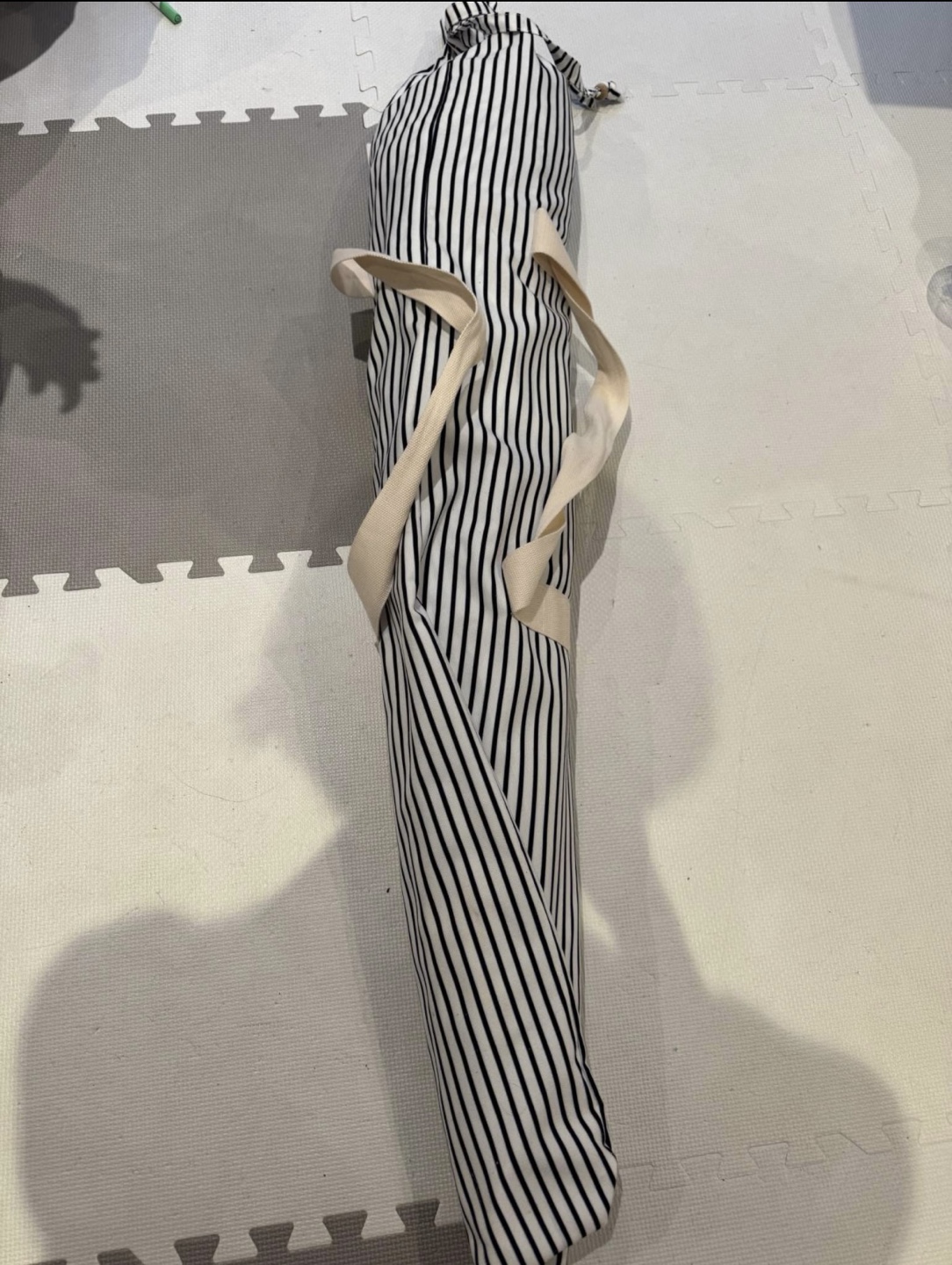 Large Striped Beach Umbrella with Fringe & Carry Bag - photo 3