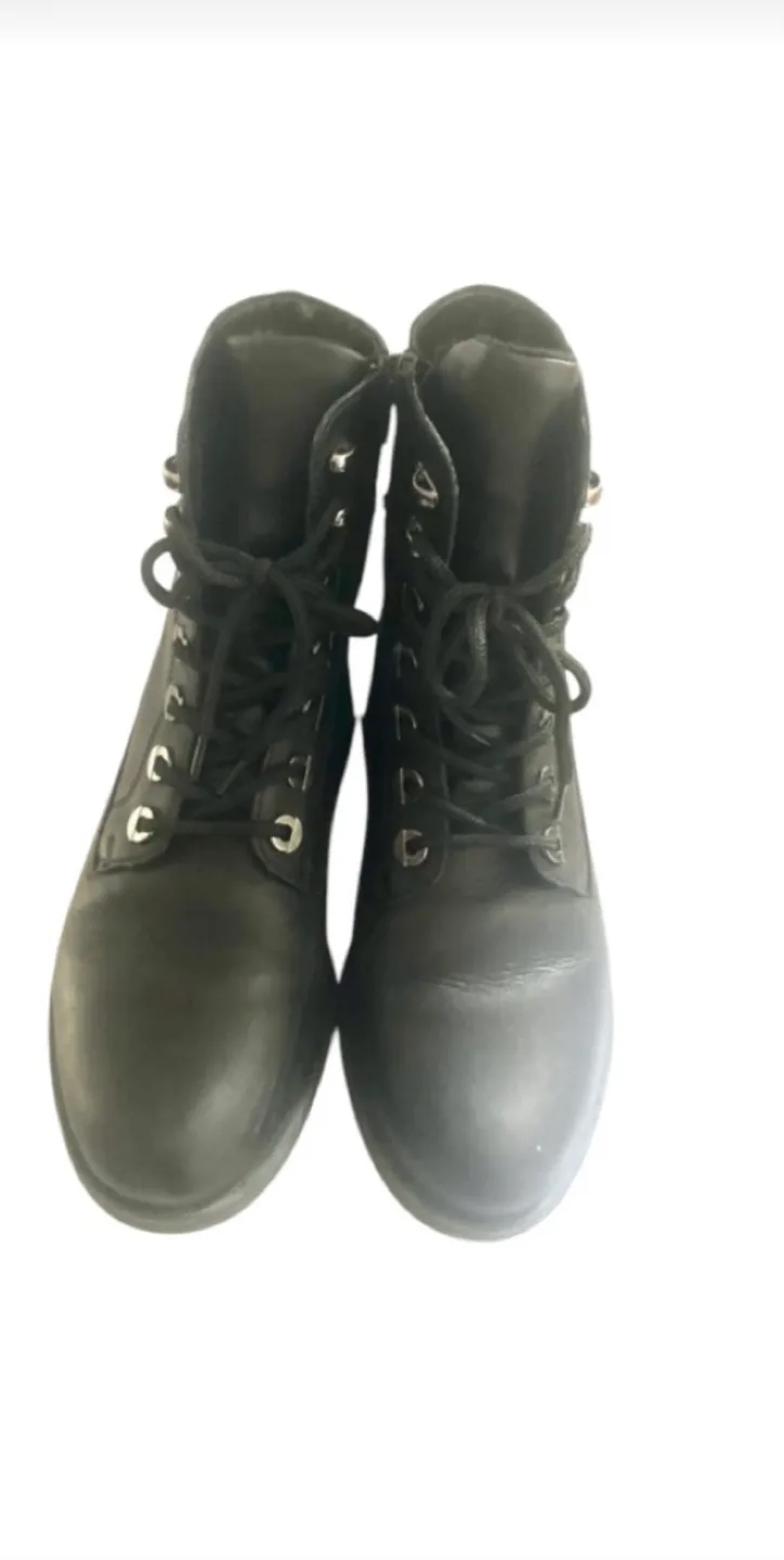 Remonte Women's Black Leather Lace-Up Boots image indicator(2)