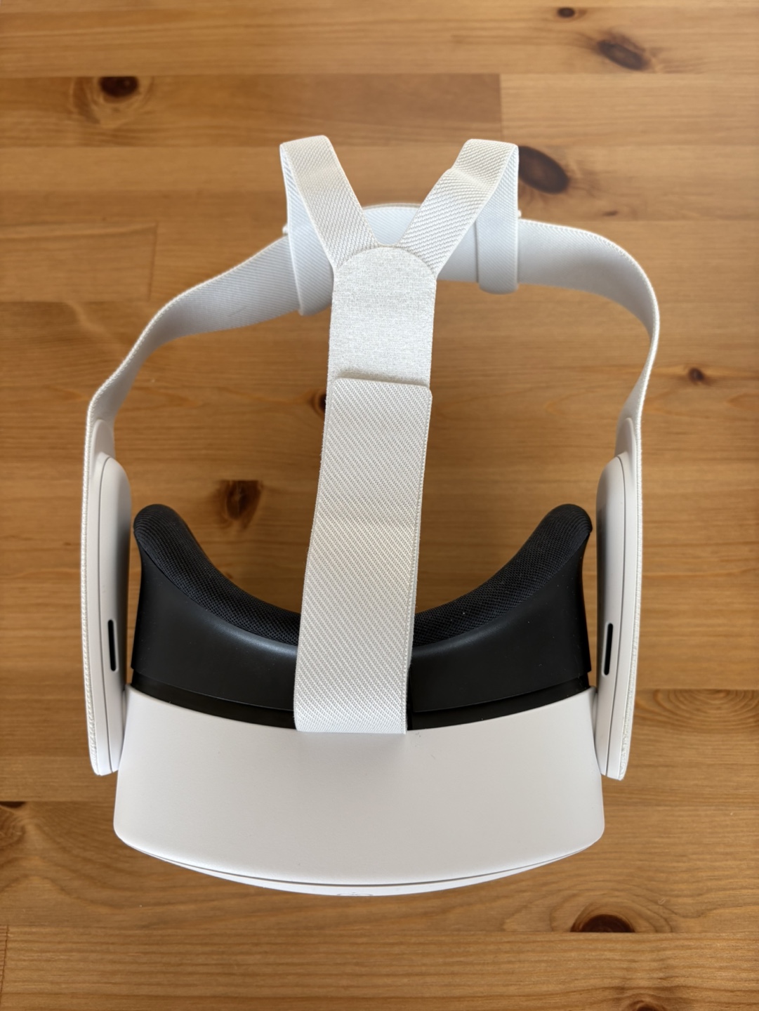 Meta Quest 3 VR Headset - 128GB - Like New - photo 3