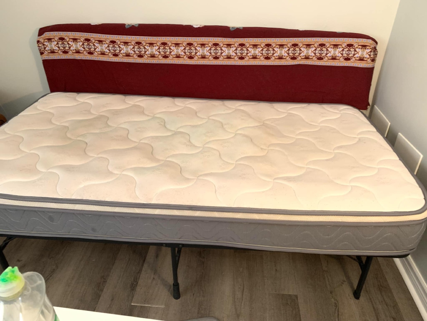 Single Mattress and Metal Frame - photo 4