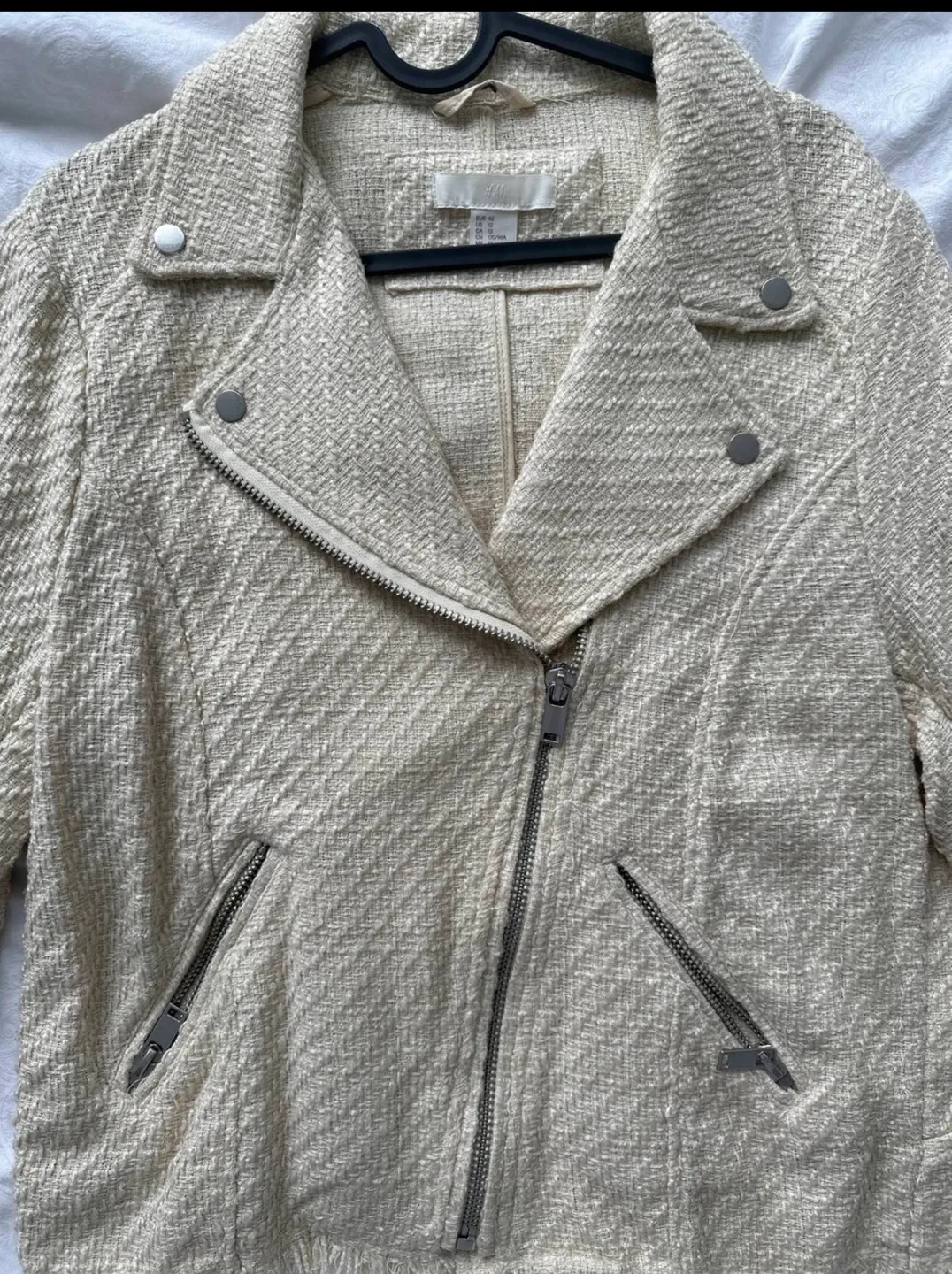 Brand new h&m neutral textured jacket image indicator(3)