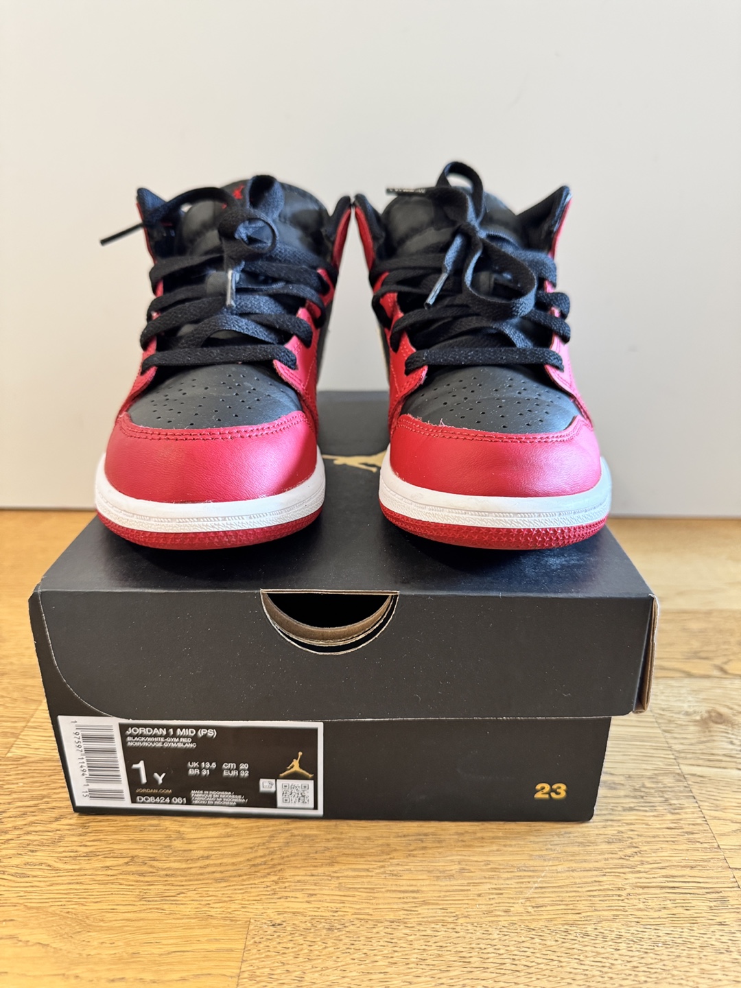 Air Jordan 1 Mid PS Youth Size 1Y - Red/Black - photo 2