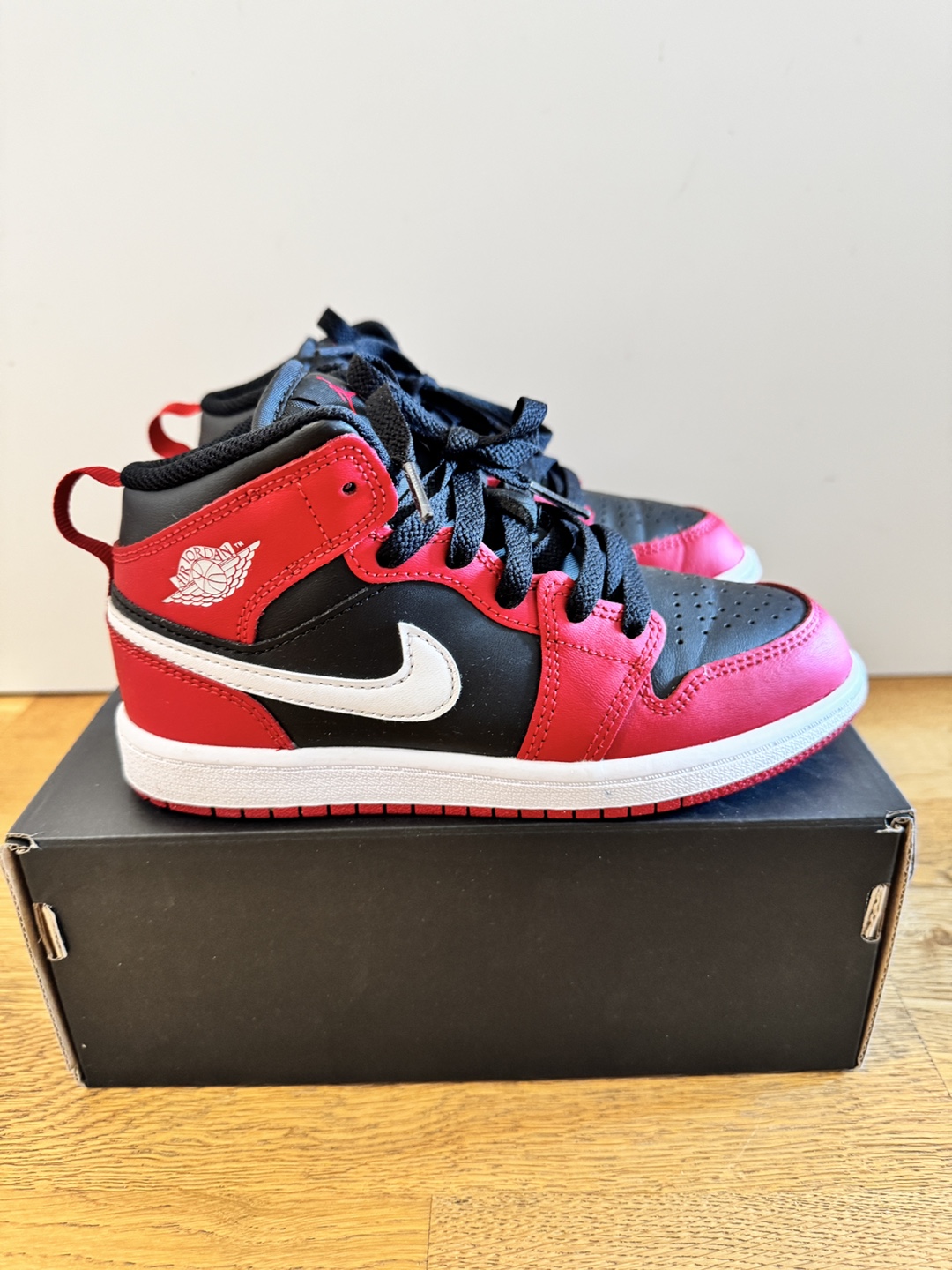 Air Jordan 1 Mid PS Youth Size 1Y - Red/Black - photo 4