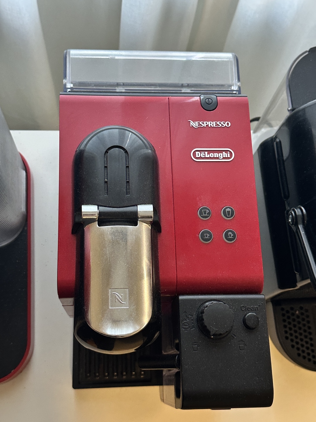 DeLonghi Nespresso Lattissima Touch Espresso Machine - Red - photo 3