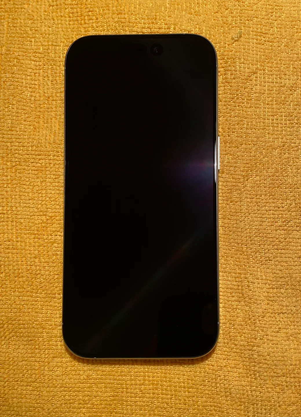 LIKE NEW! iPhone 16 PRO 256GB Natural Titanium - MSRP $1806.87 image indicator(4)