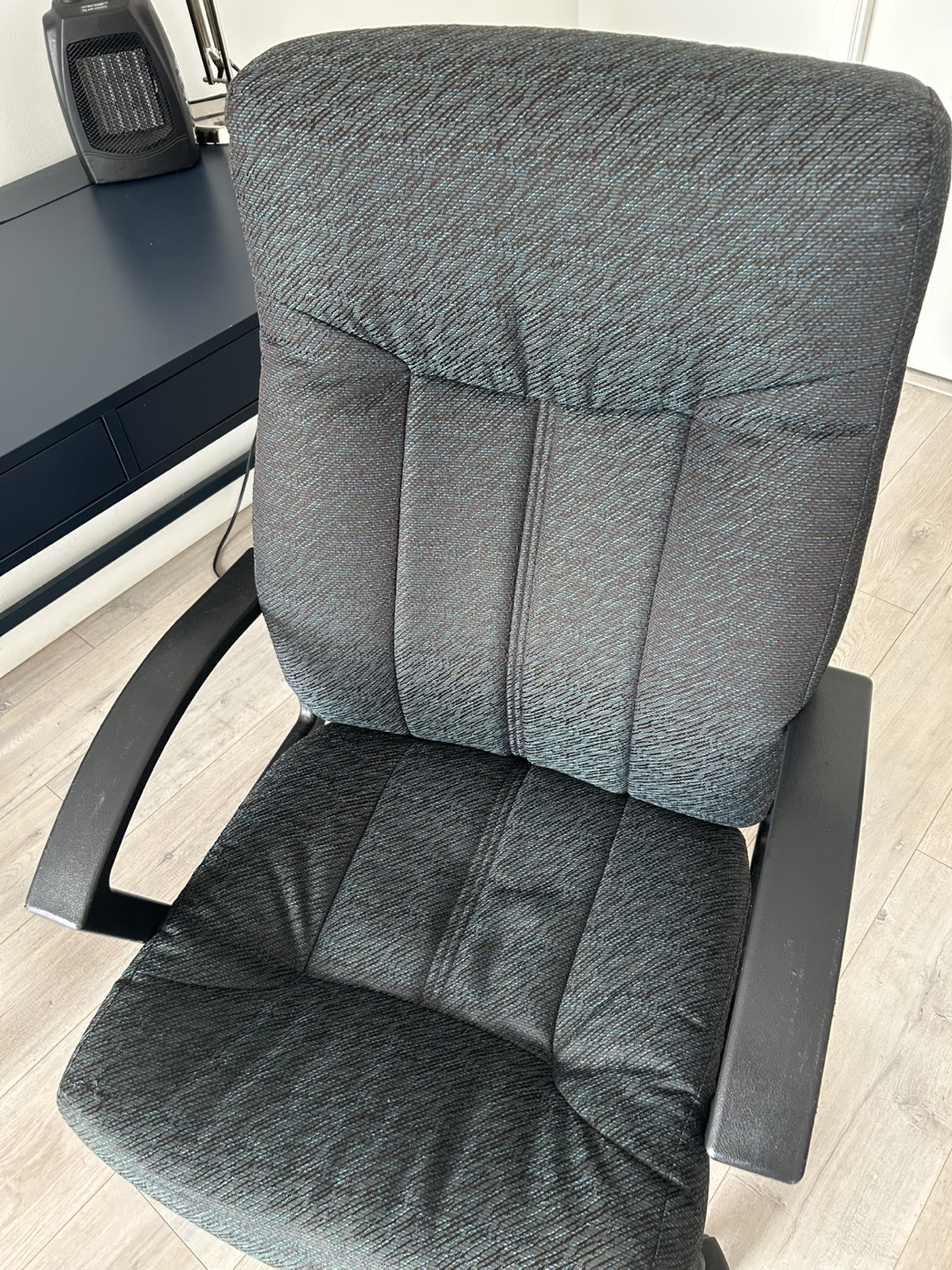 Office Chair - Swivel Rolling Chair - photo 2