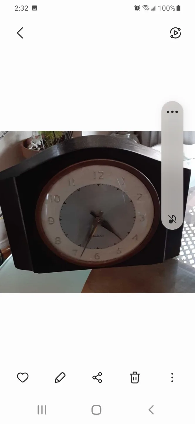 Two Fossil watches image indicator(6)