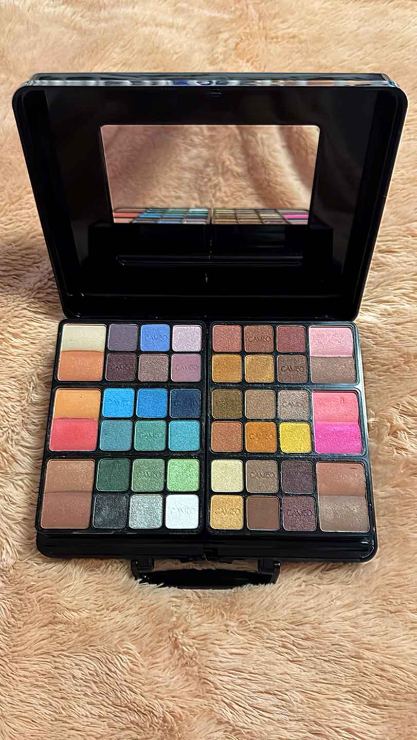 Cameo Professional Makeup Kit