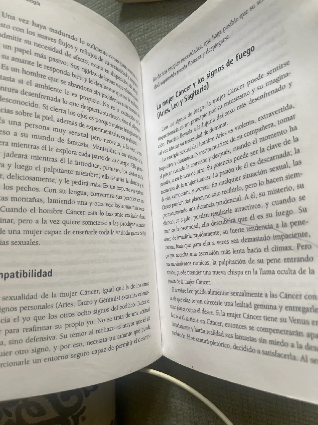 💚 Spanish book. by Sarah Bartlett image indicator(2)