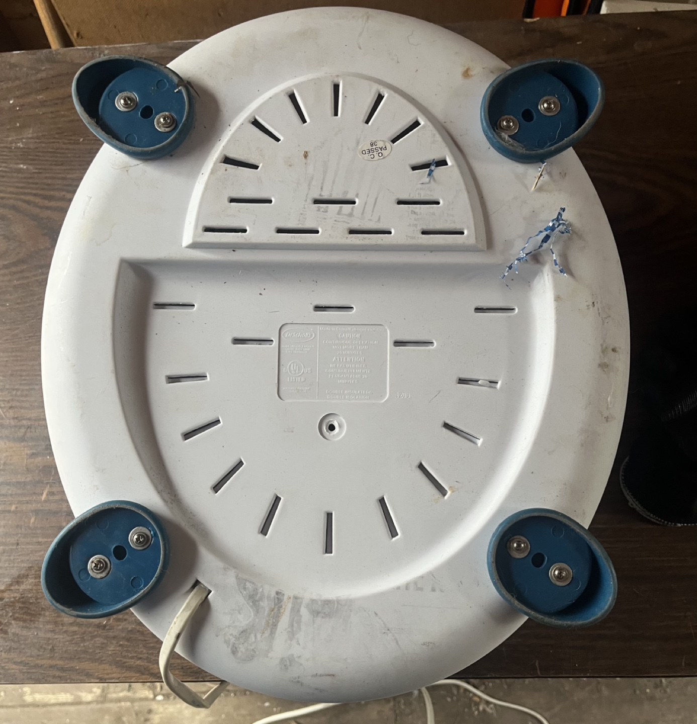 Dr. Scholl's O.Pure Ozone Foot Spa - photo 2