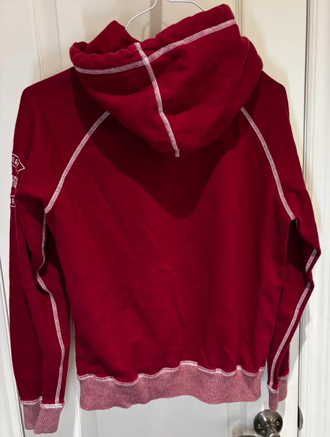 Vintage Roots Canada Maroon Hoodie Size Small image indicator(3)